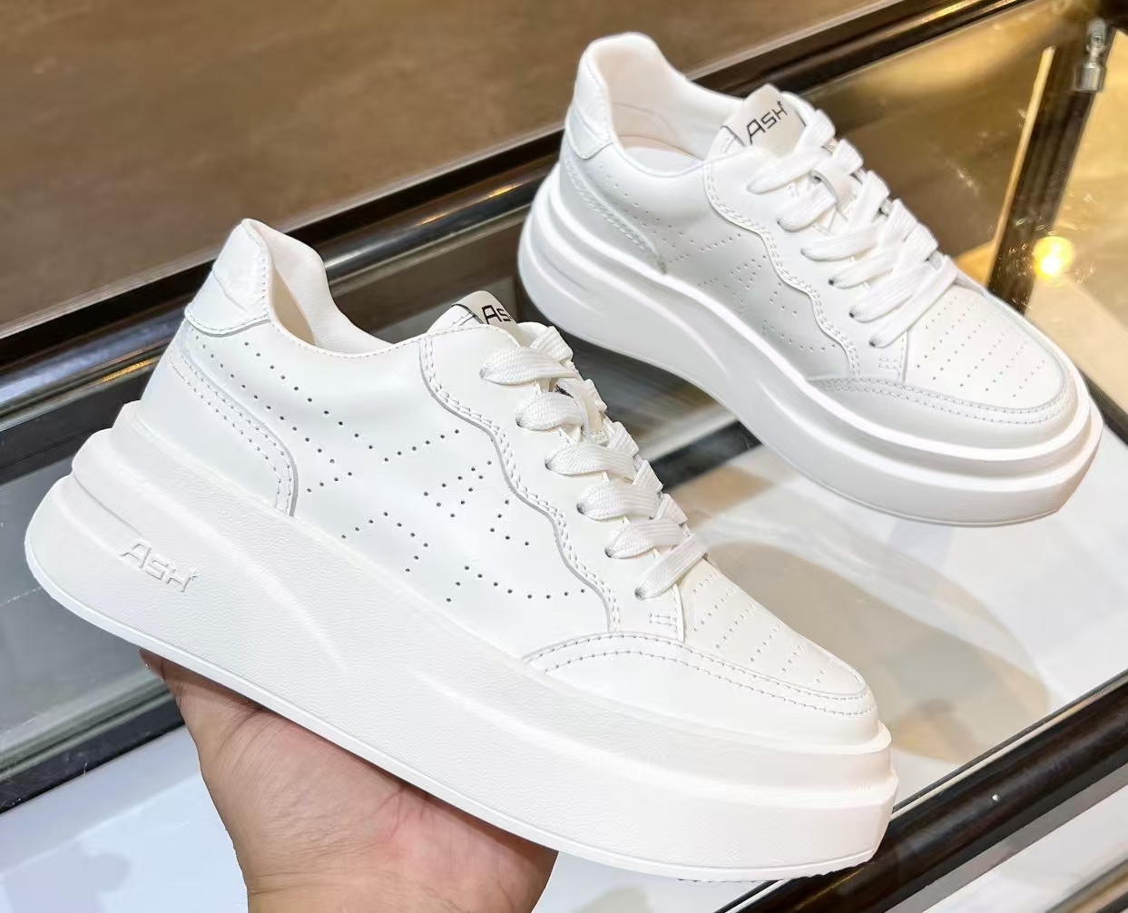 Ash Impuls 女裝厚底小白鞋