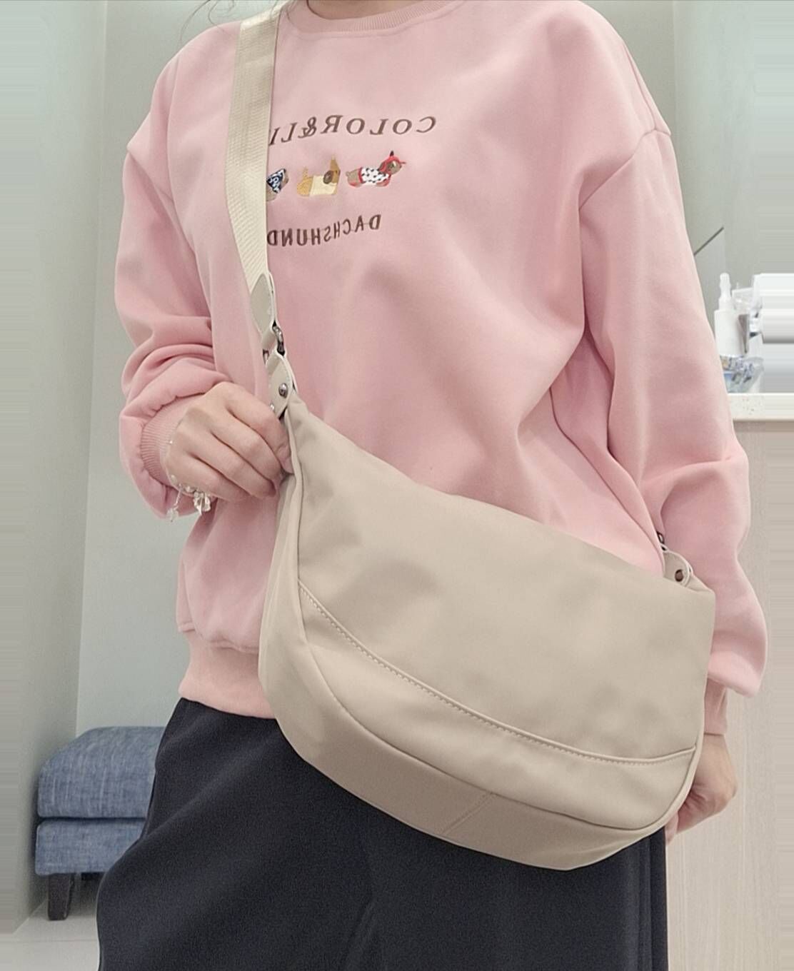 B8178-刺繡狗狗棉質大學T