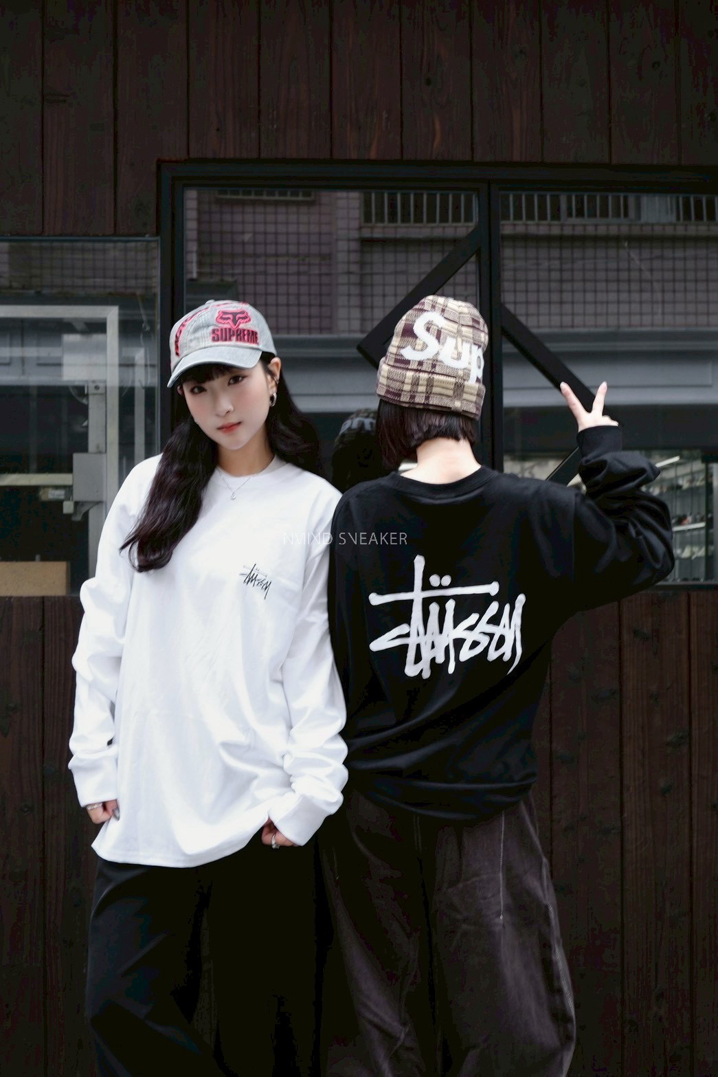<快速出貨>STUSSY 基本款薄長T 黑/白