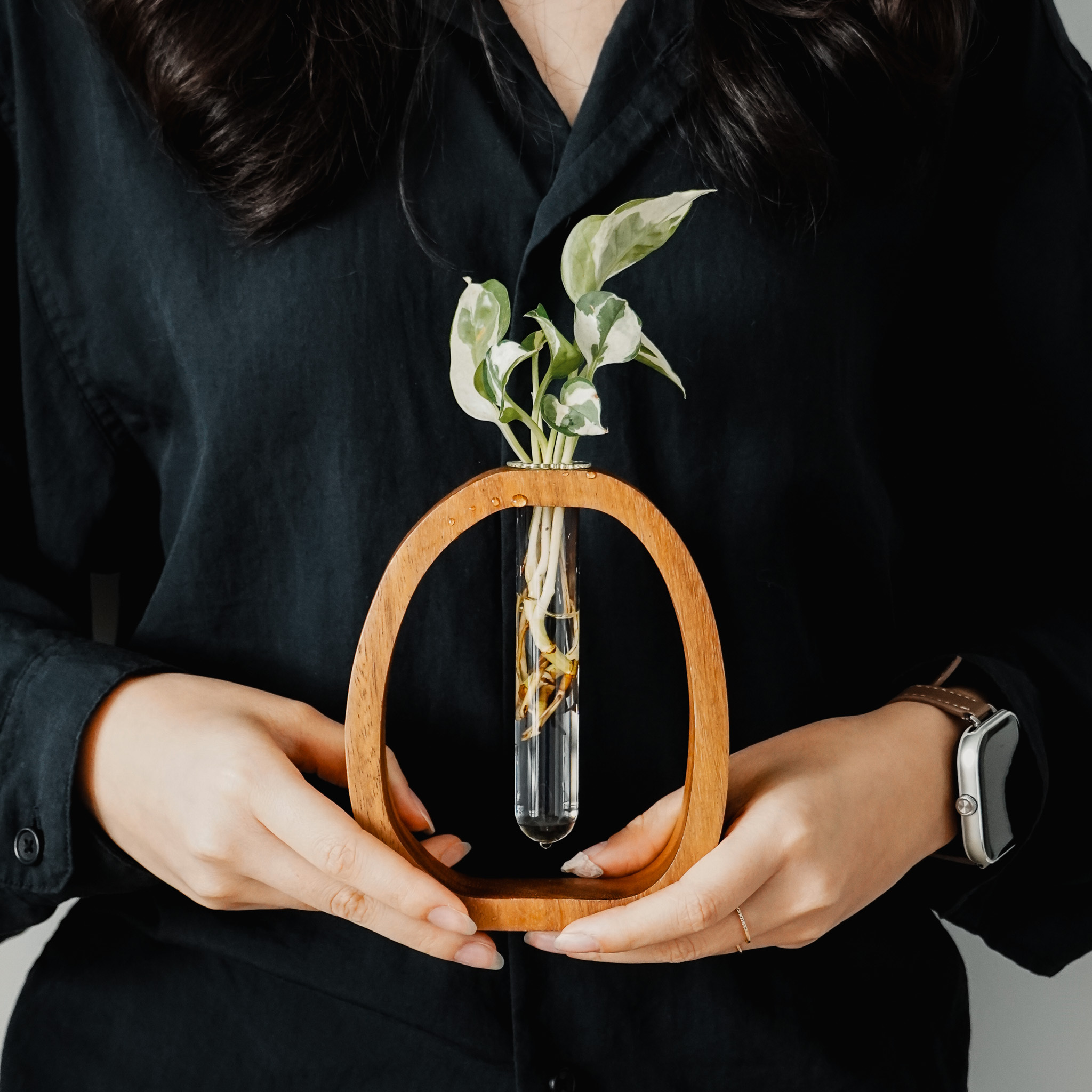 復古胡桃木水養插花瓶 兩款售