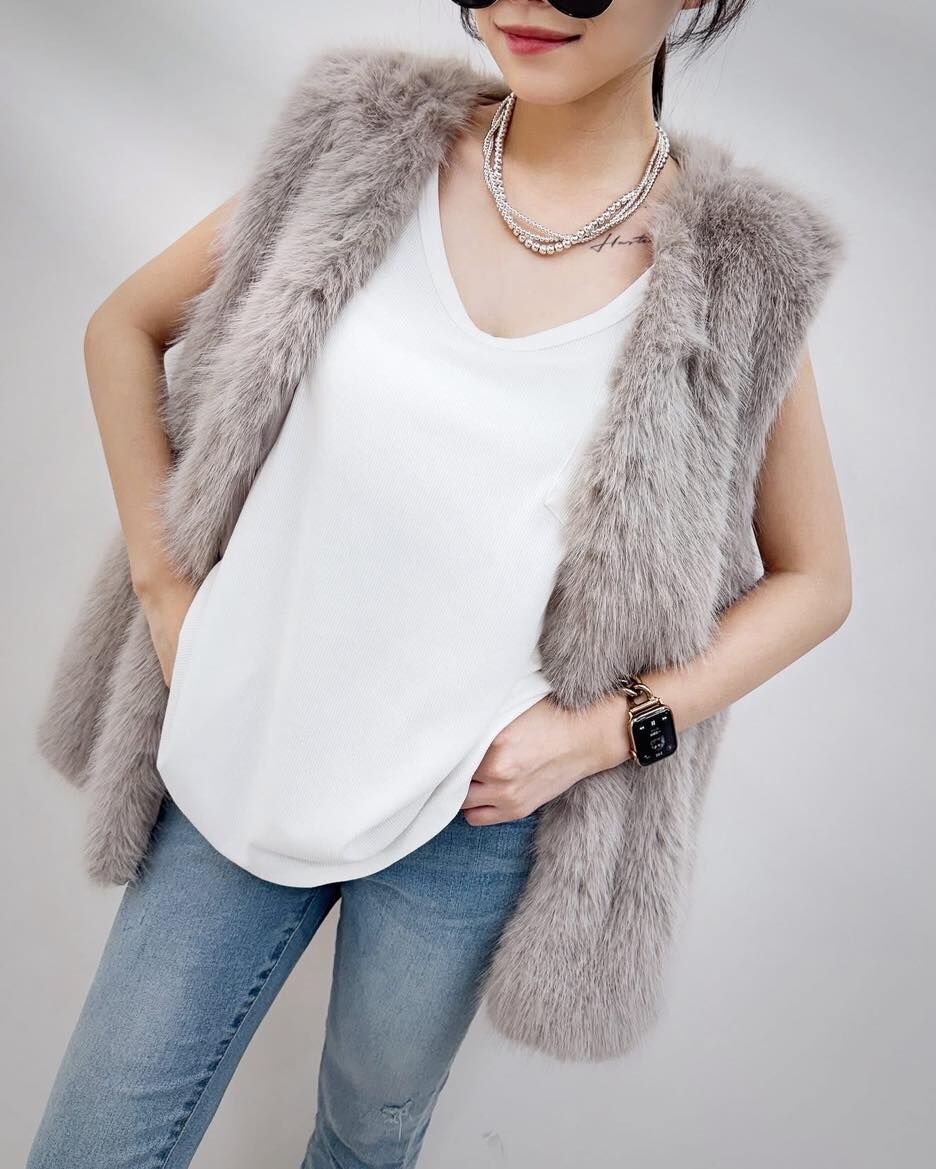 【質感超好的時髦毛毛長版背心】(現貨)