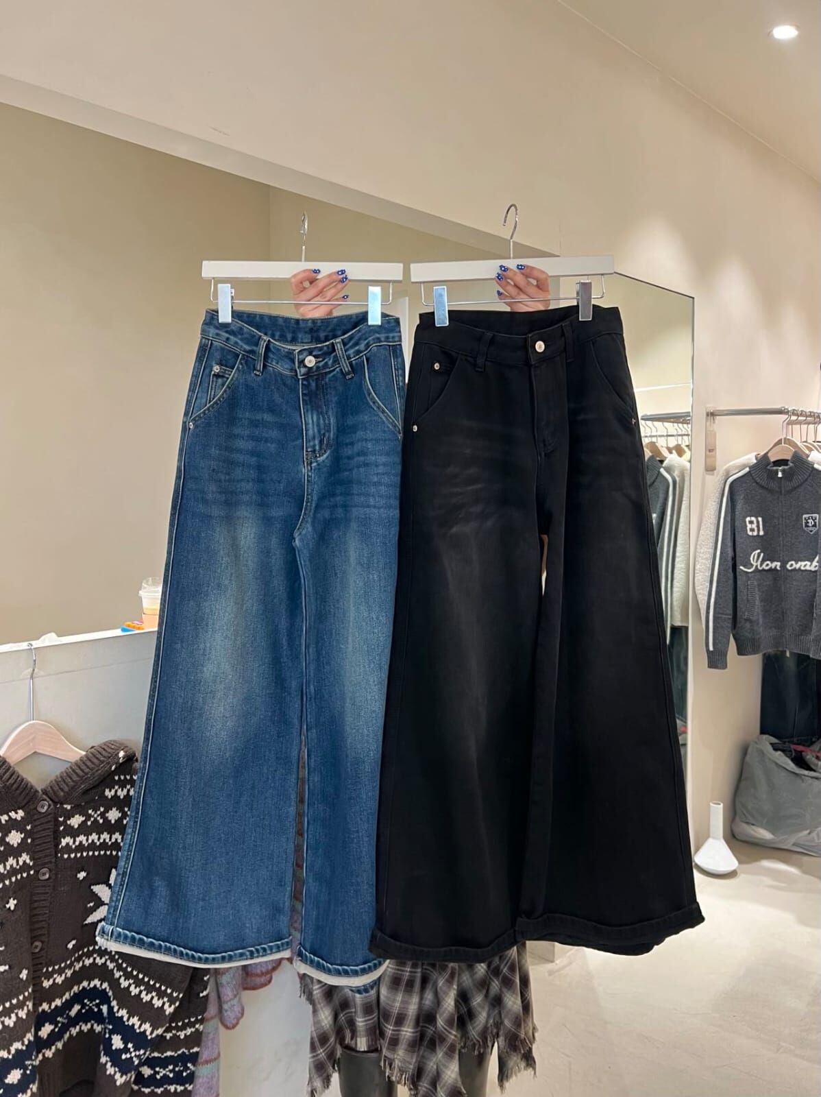 CB5301 貓鬚修跨A型牛仔闊褲