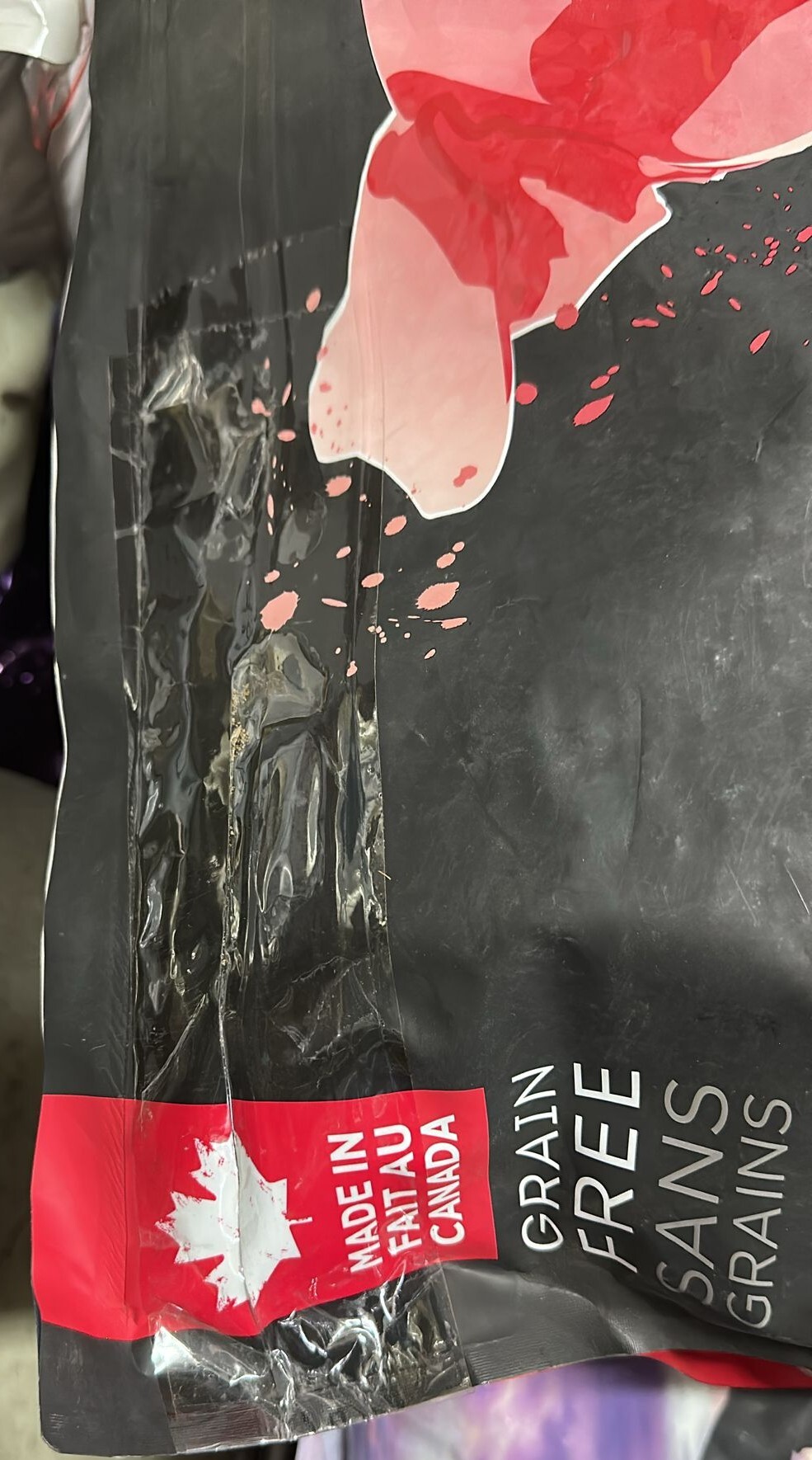 {包裝損壞DEC3}*75折*(EXP:2027年8月)Nutrience SubZero 凍乾無穀物系列．鮮牛肝+紅肉+海魚 全犬配方10kg