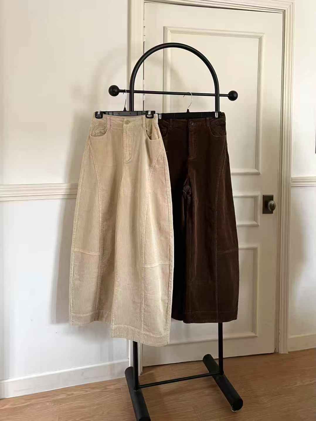 CB5306 燈芯絨車線繭型褲