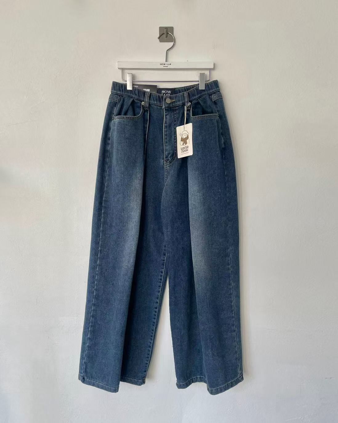 HL2567 水洗壓摺刷薄毛牛仔褲