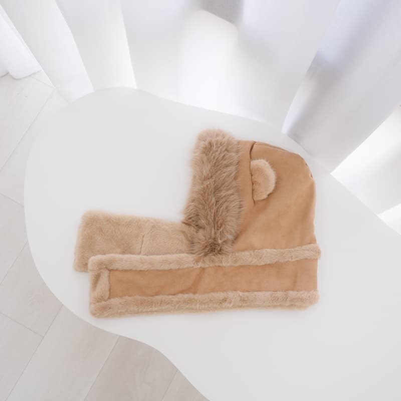法朵Fado Shop｜韓系ins風 ꔫ:* 麂皮絨熊耳護耳帽 7964004 卡其/米白