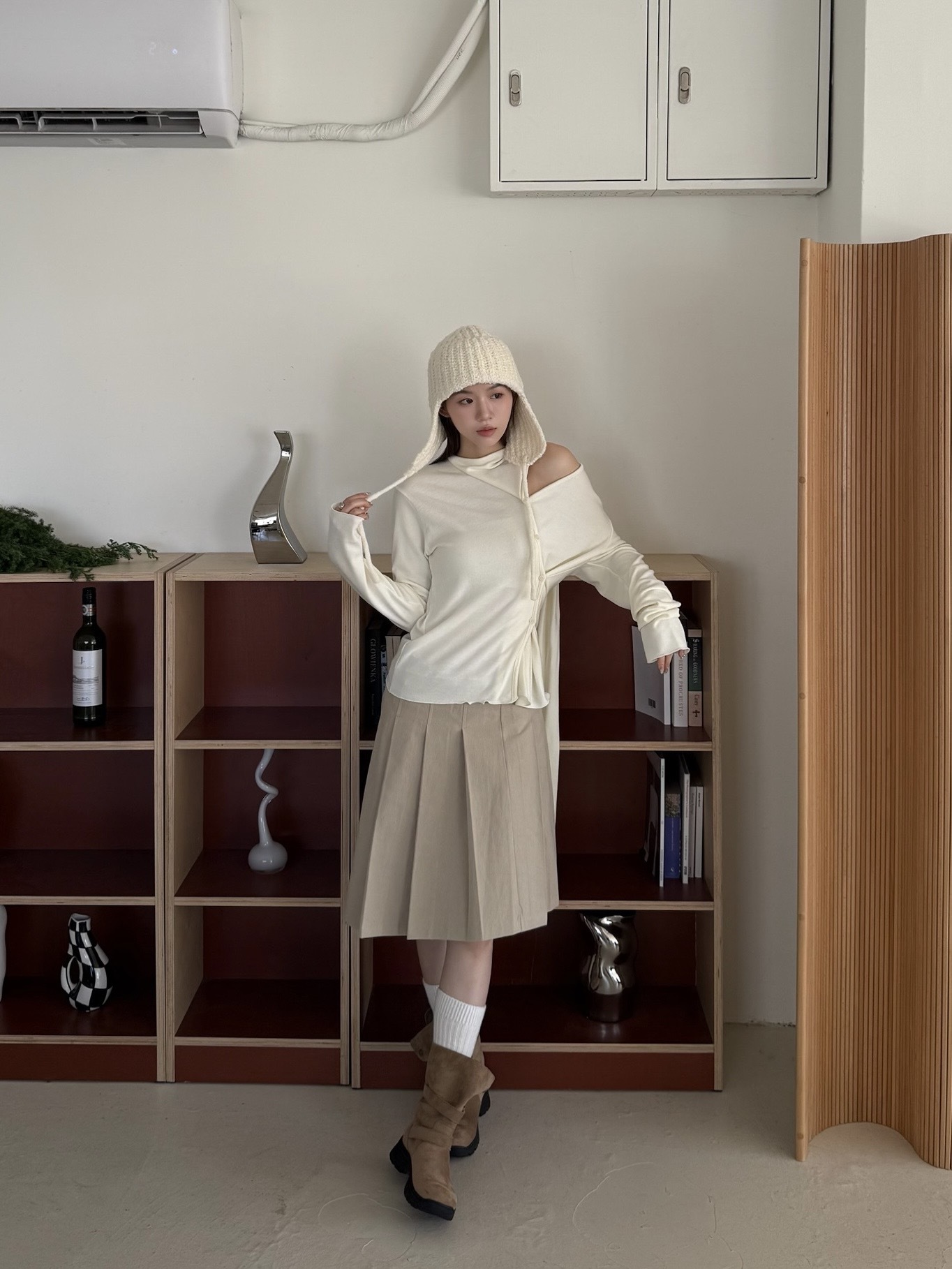 小v領排扣繞帶上衣(奶油白/霧灰)