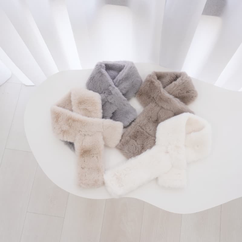 法朵Fado shop｜ 韓系ins風 ꔫ:* 兔絨毛柔暖圍脖 7974003 四色