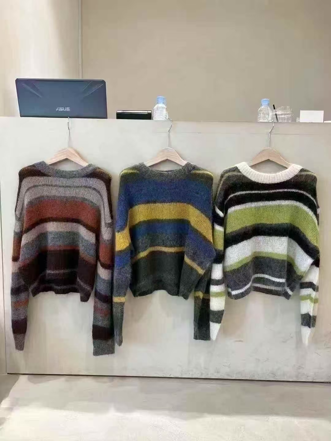 CB5329 撞色橫間寬鬆毛衣 *優惠碼不適用*