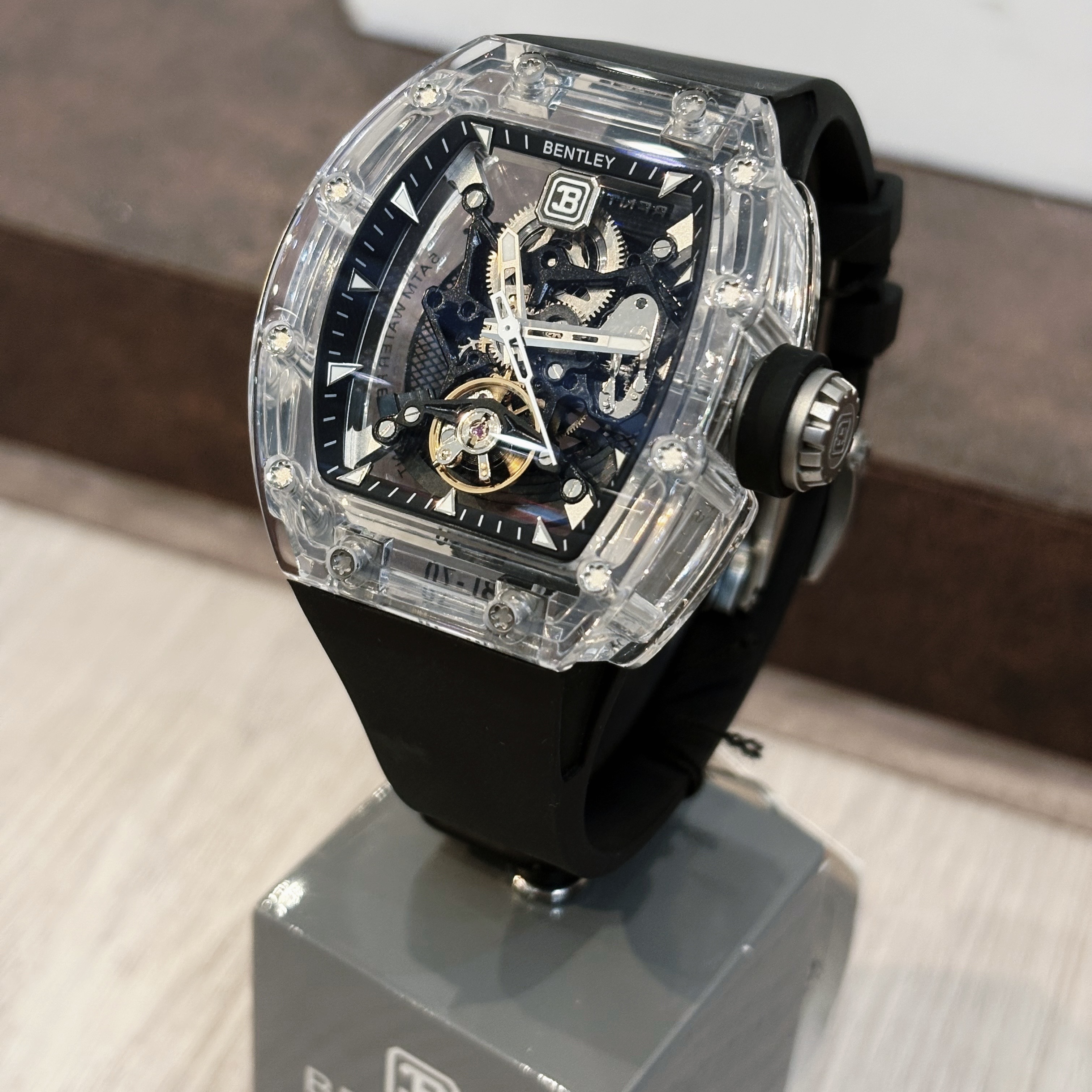 【BENTLEY 賓利】 THE LUMINA 幻影系列 BL-70系列 自動上鍊 水晶錶殼 鏤空  酒桶 黑色 機械錶