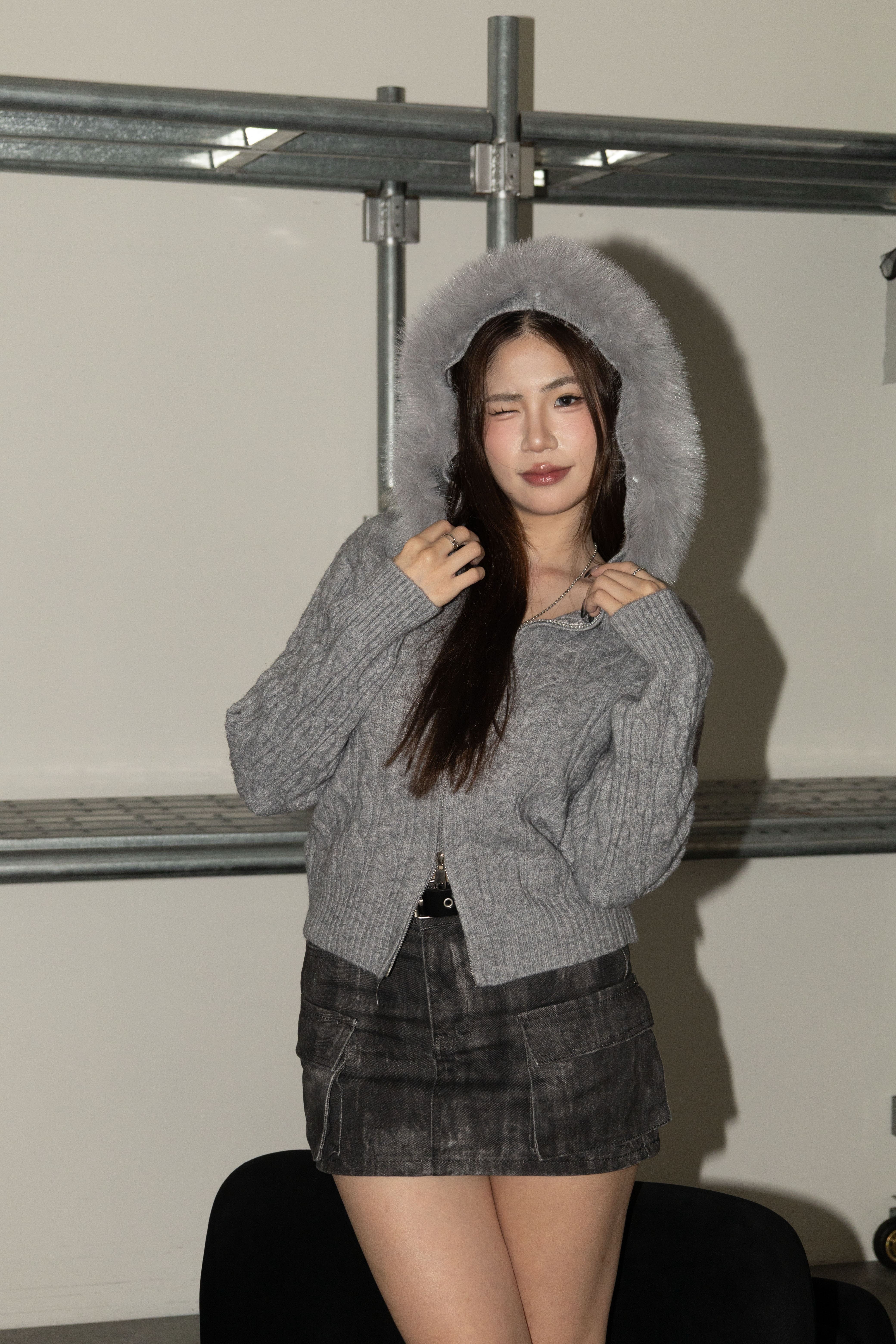 雙拉鍊毛毛針織毛衣