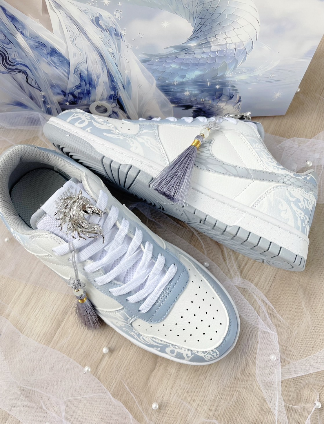 【訂製球鞋】Nike Big Low CNY馬年 白龍馬 國風 手繪 流蘇 男款 青灰 355152106(Team52-白龍馬敖)