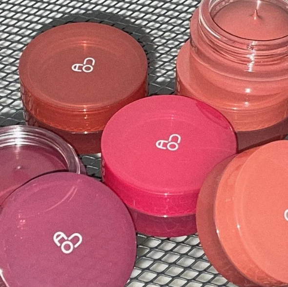 AOU 雲朵霧面唇霜 Floofy Matte Balm