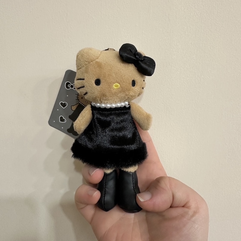 《12180》曬黑長腿Kitty吊飾(現貨)