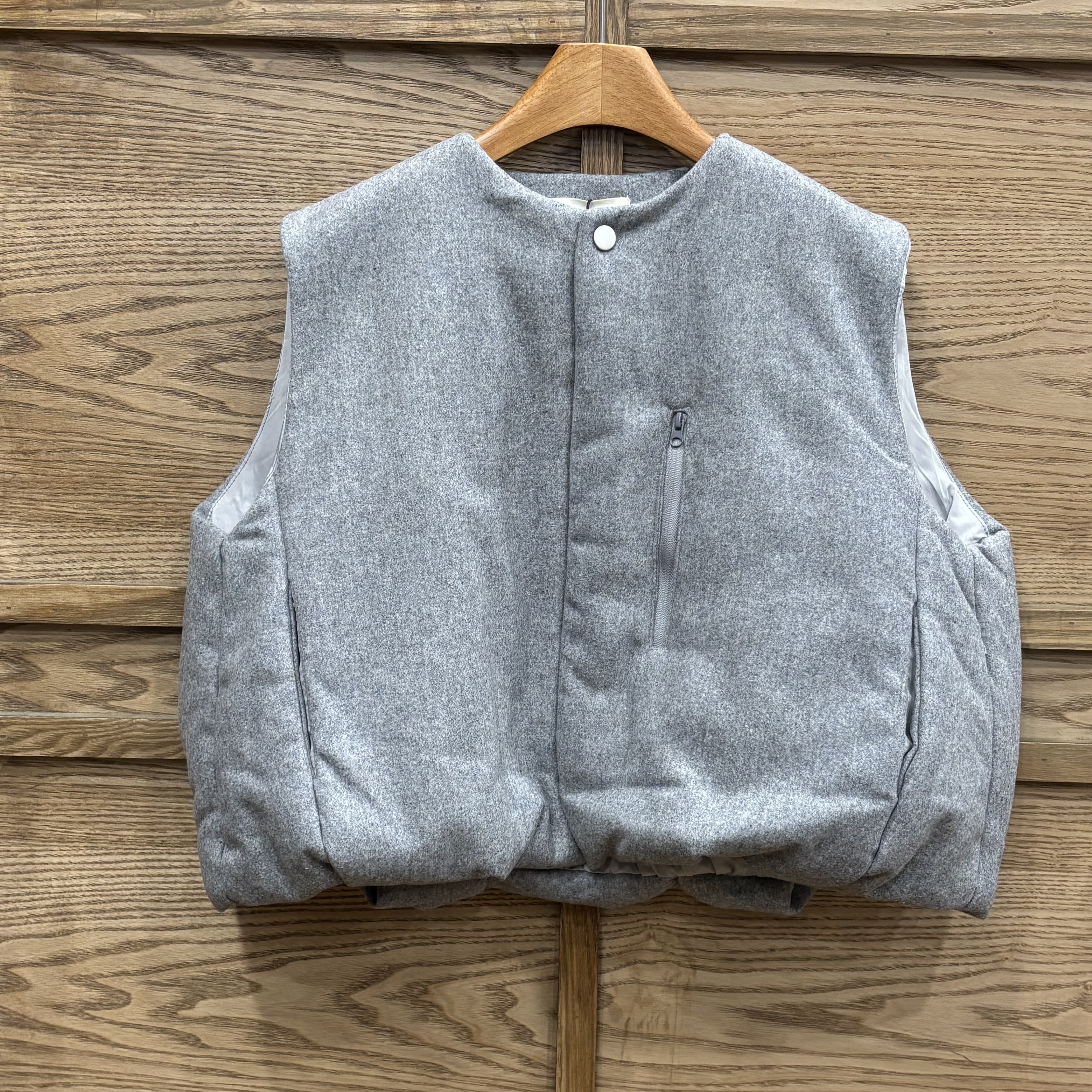 A03674花苞毛呢背心