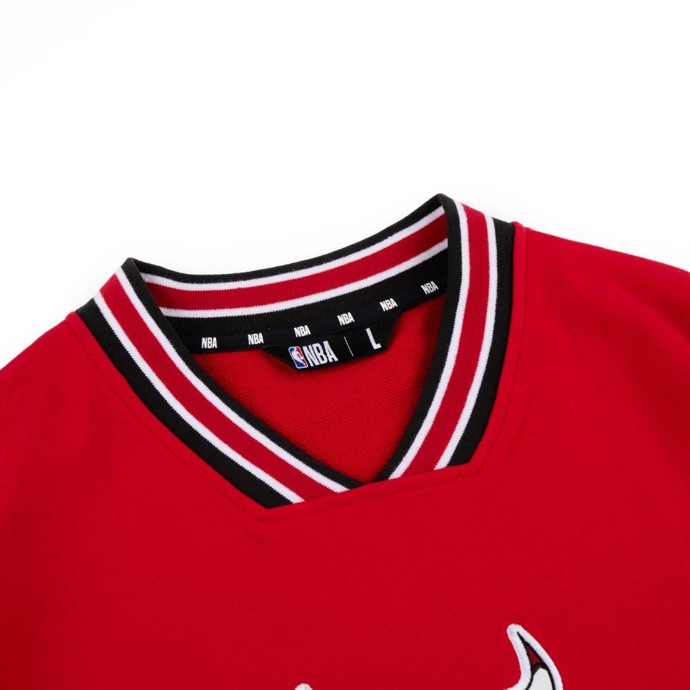 NBA 美式 V領 落肩 隊徽 長袖上衣 公牛隊 3355100440