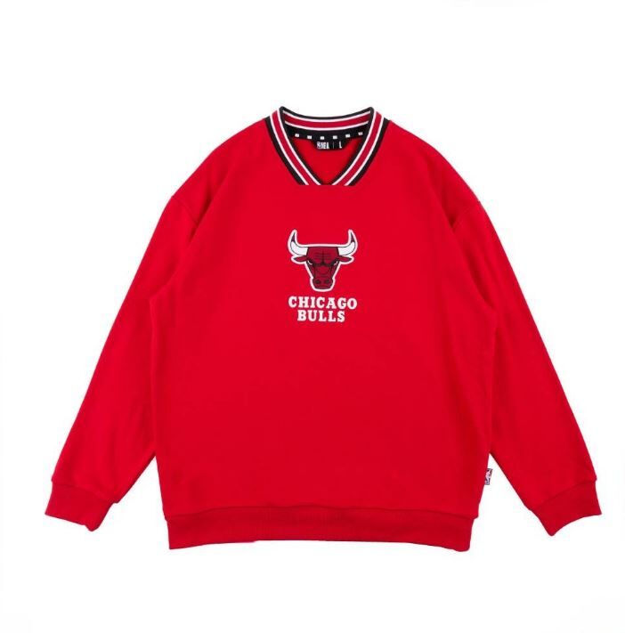 NBA 美式 V領 落肩 隊徽 長袖上衣 公牛隊 3355100440
