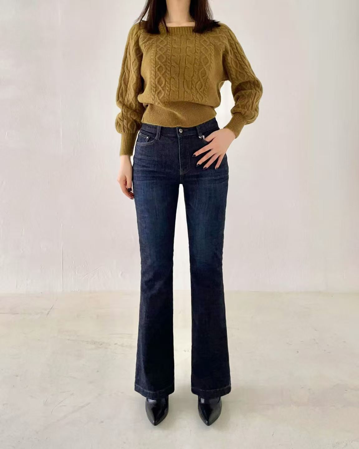 HL2519-1 韓妹微喇刷薄毛長褲