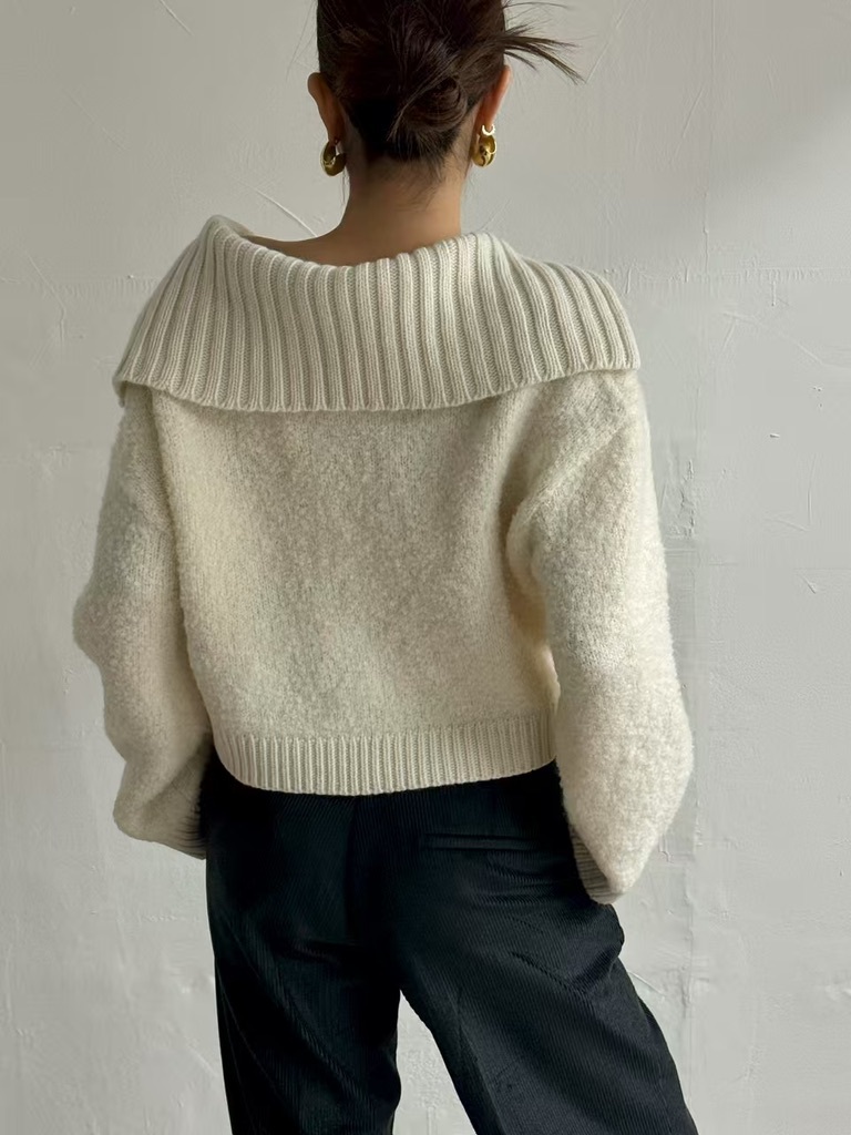 Q08 大翻領拼接羊毛針織 (米白/咖/藍)