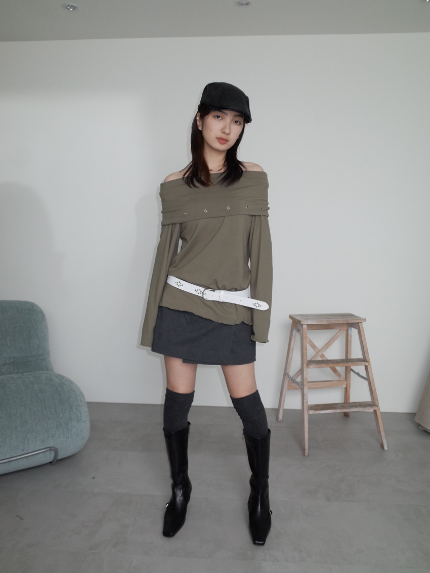 studded off-the-shoulder long sleeve top