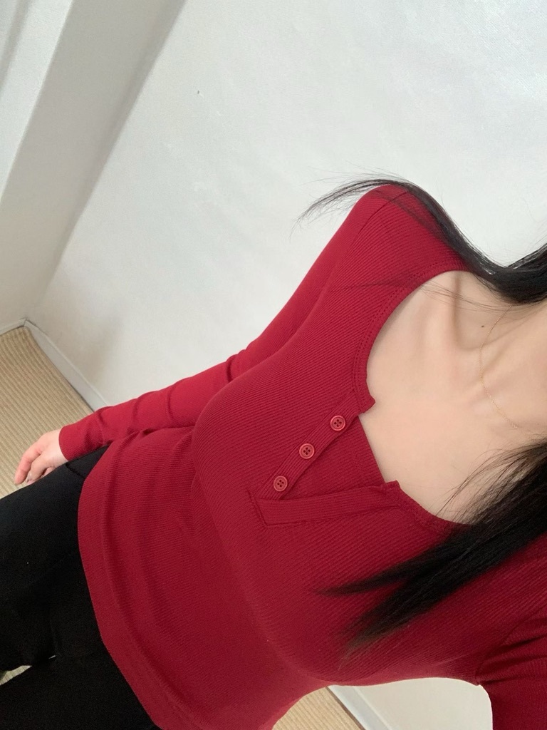 Q49 鈕釦長袖bratop（深紅/白/灰/黑）