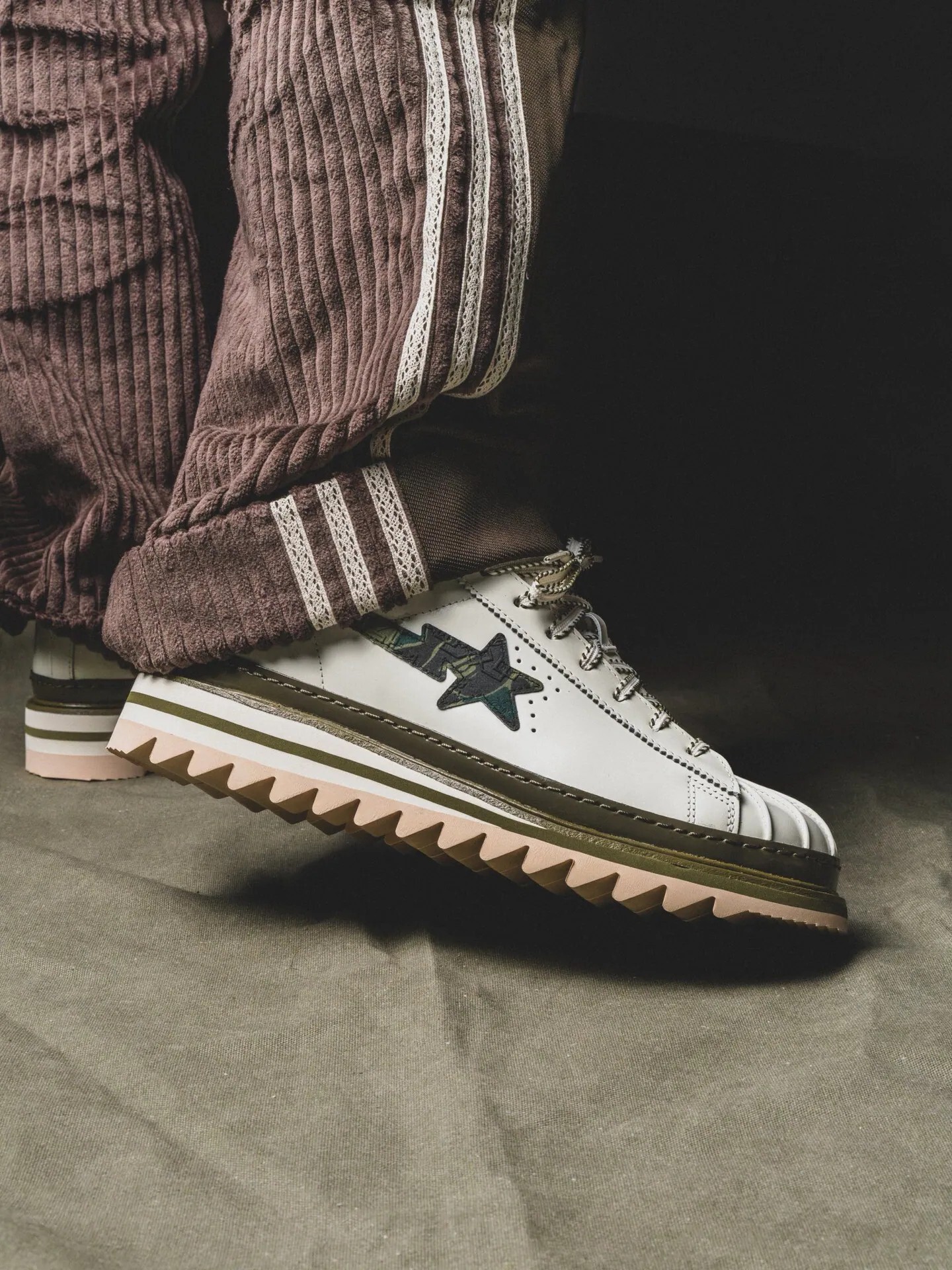 CLOT X BAPE® X ADIDAS ORIGINALS SUPERSTAR 三方聯名 陳冠希 迷彩 軍綠 森林綠 英倫風 牛津鞋 貝殼鞋 鋸齒底 男鞋 KJ1473