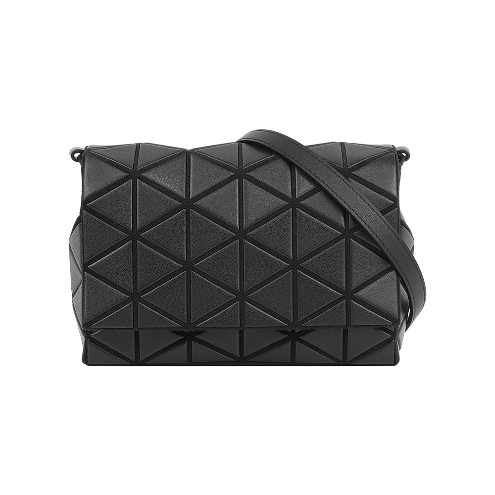 【ISSEY MIYAKE三宅一生】FOSSETTE 翻蓋肩背包/斜背包(黑色)