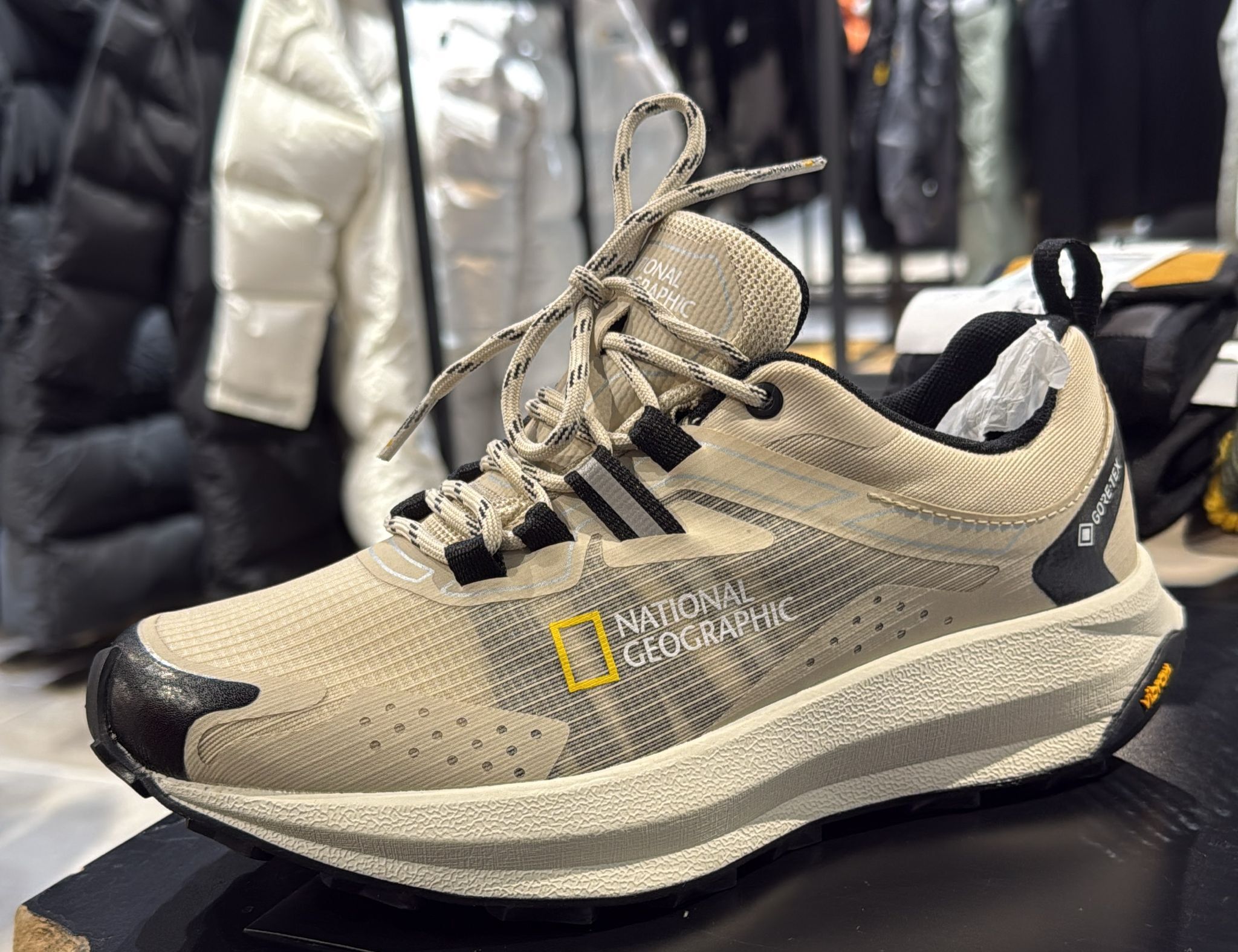 SF011 National Geographic VANGUARD GTX 運動鞋 N213USN010 米色(070)