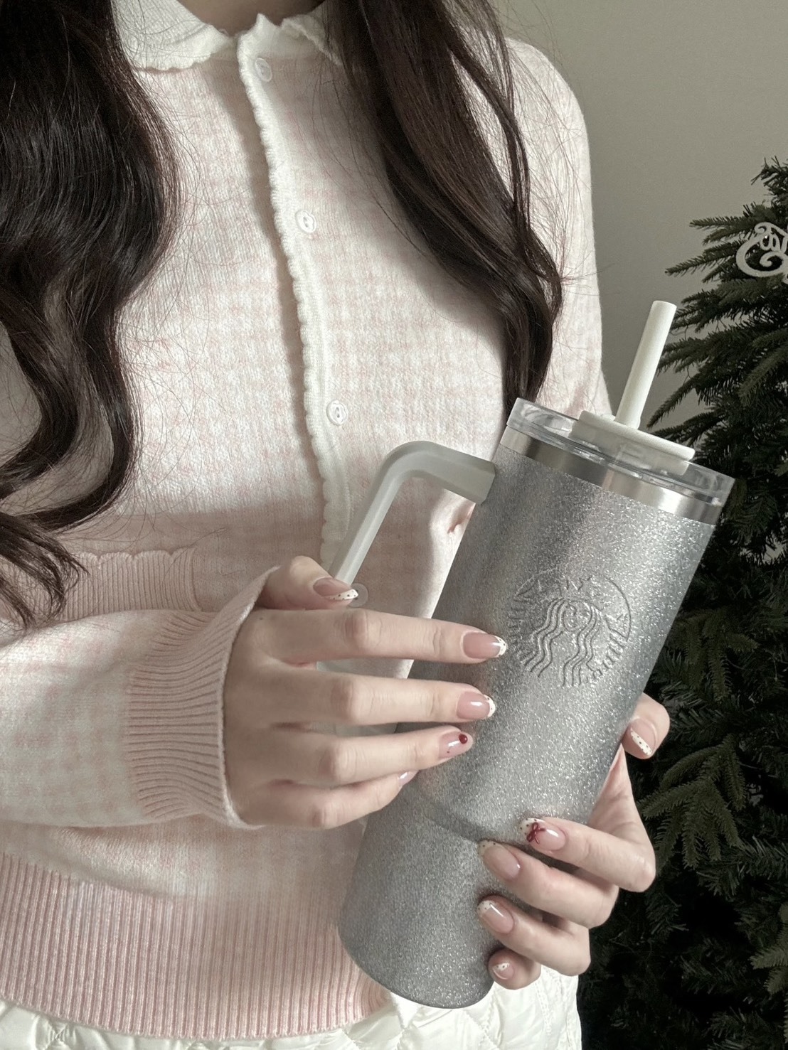 STARBUCKS 星巴克 雪耀奇境系列 爆閃冰壩杯 900ml