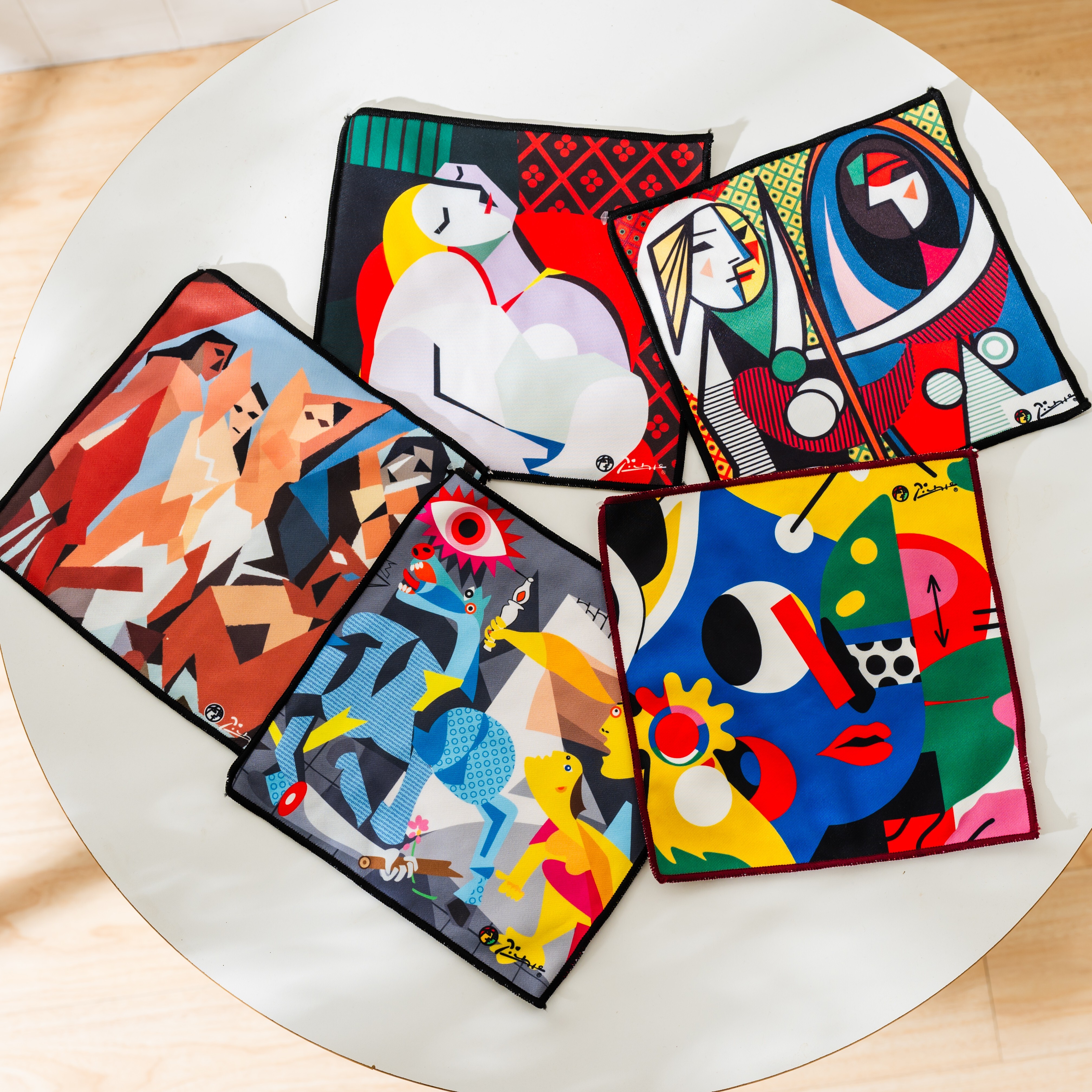 永恆畢卡索藝術小方巾｜《格爾尼卡》