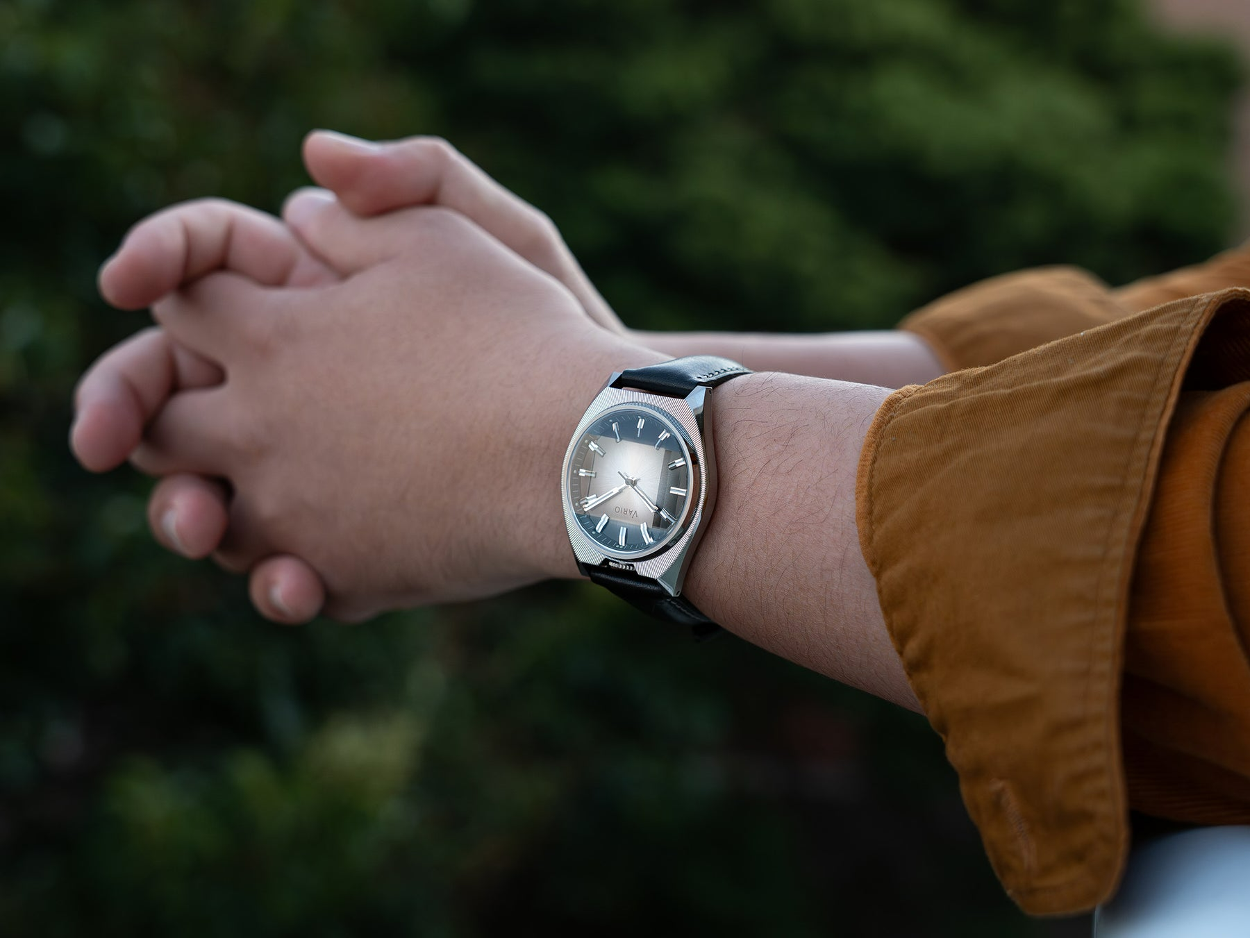 Vario - Futurist Watch Sunburst Silver Fume Watch