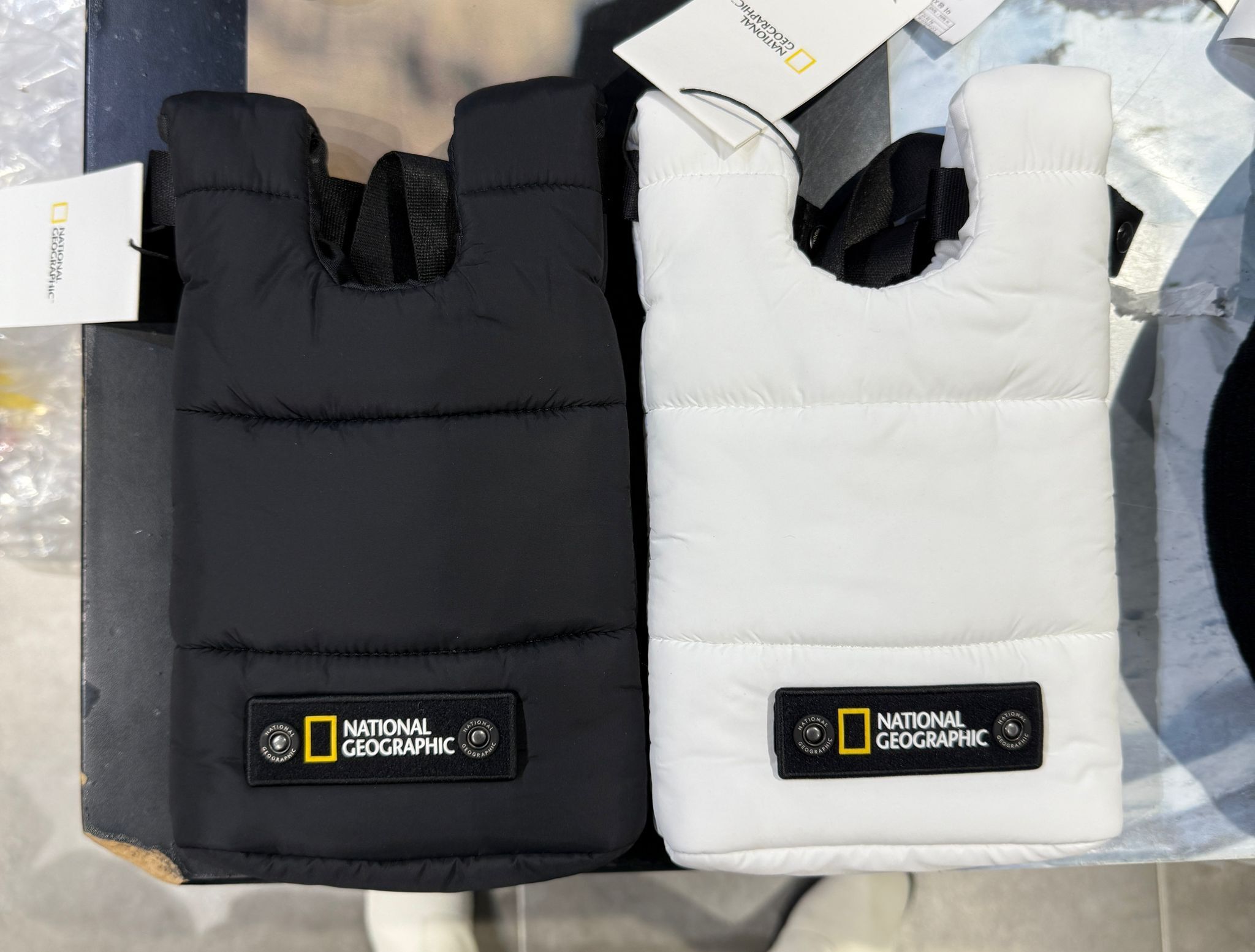 SF012 National Geographic Padded Crossbody Bag 17x20cm N224ACR180