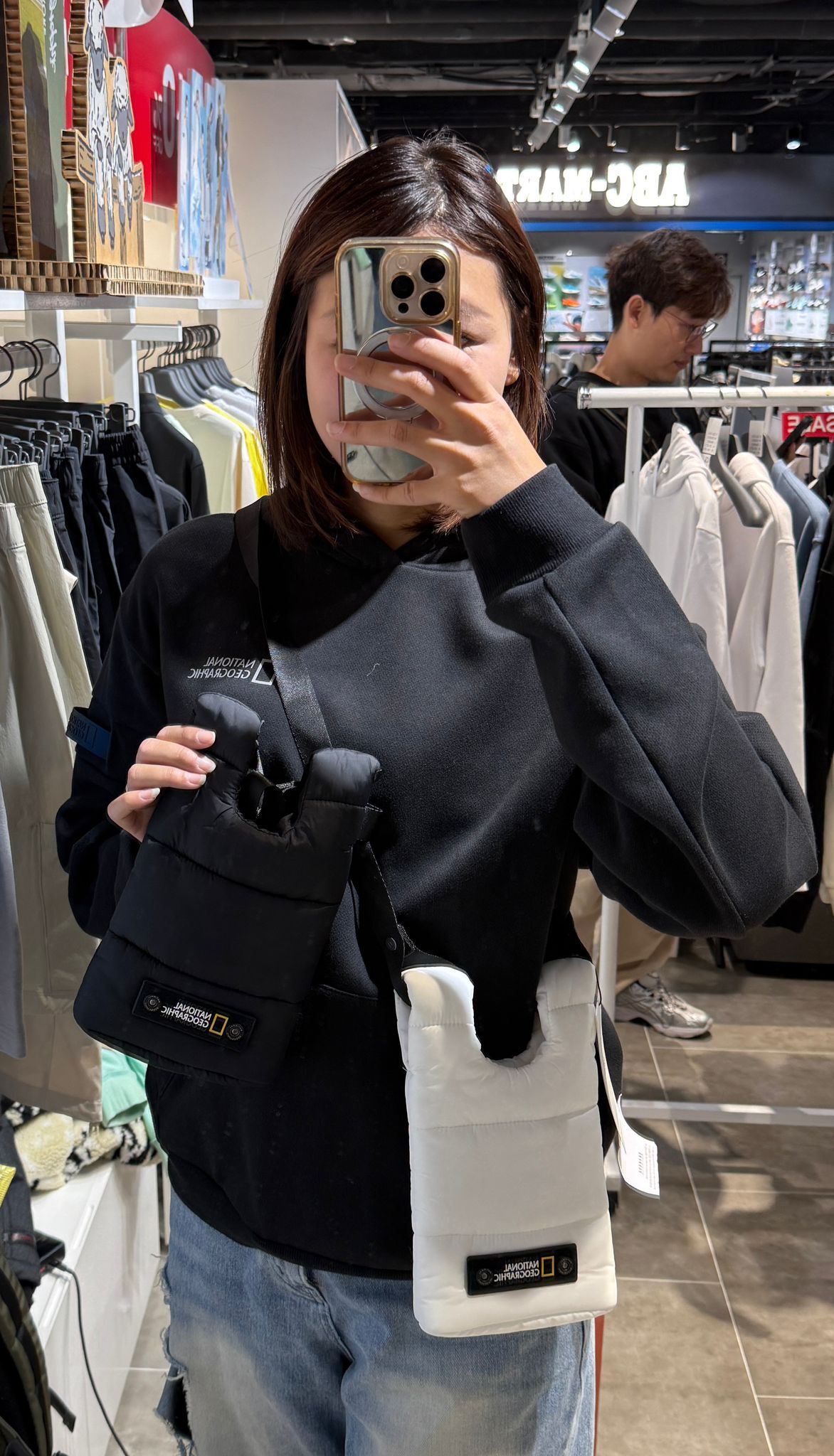 SF012 National Geographic Padded Crossbody Bag 17x20cm N224ACR180