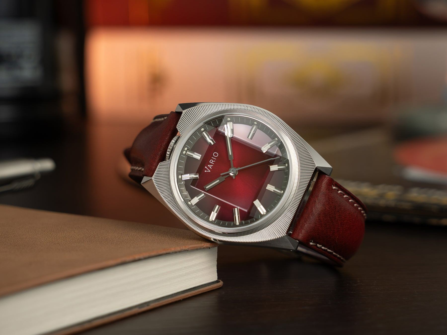 Vario - Futurist Watch Sunburst Red Fume Watch