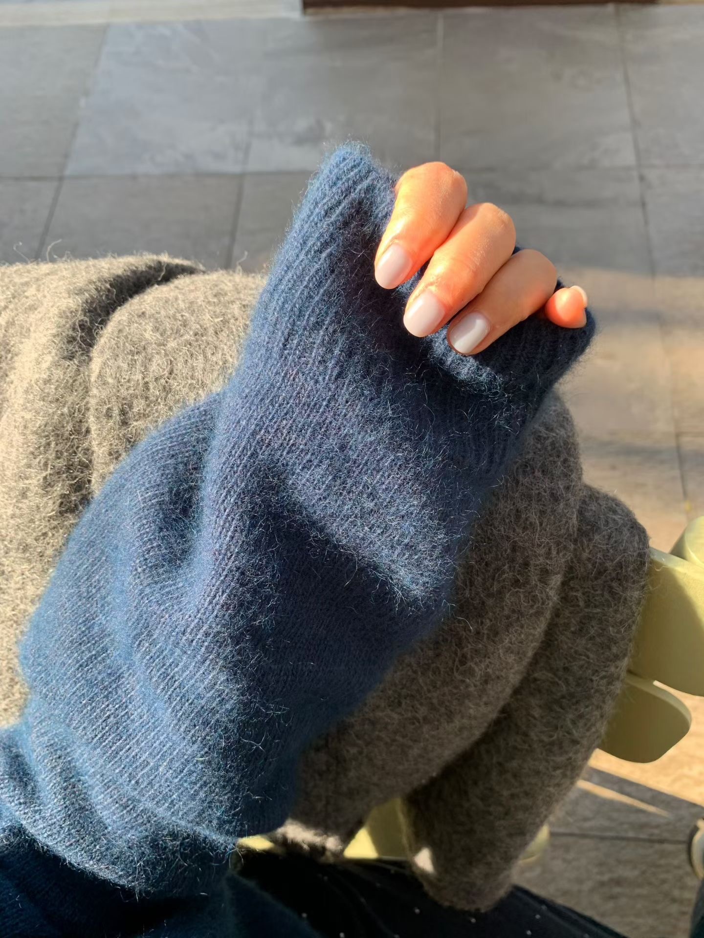 Q04 浣熊毛針織衫（灰/咖/梅紅/寶石藍）