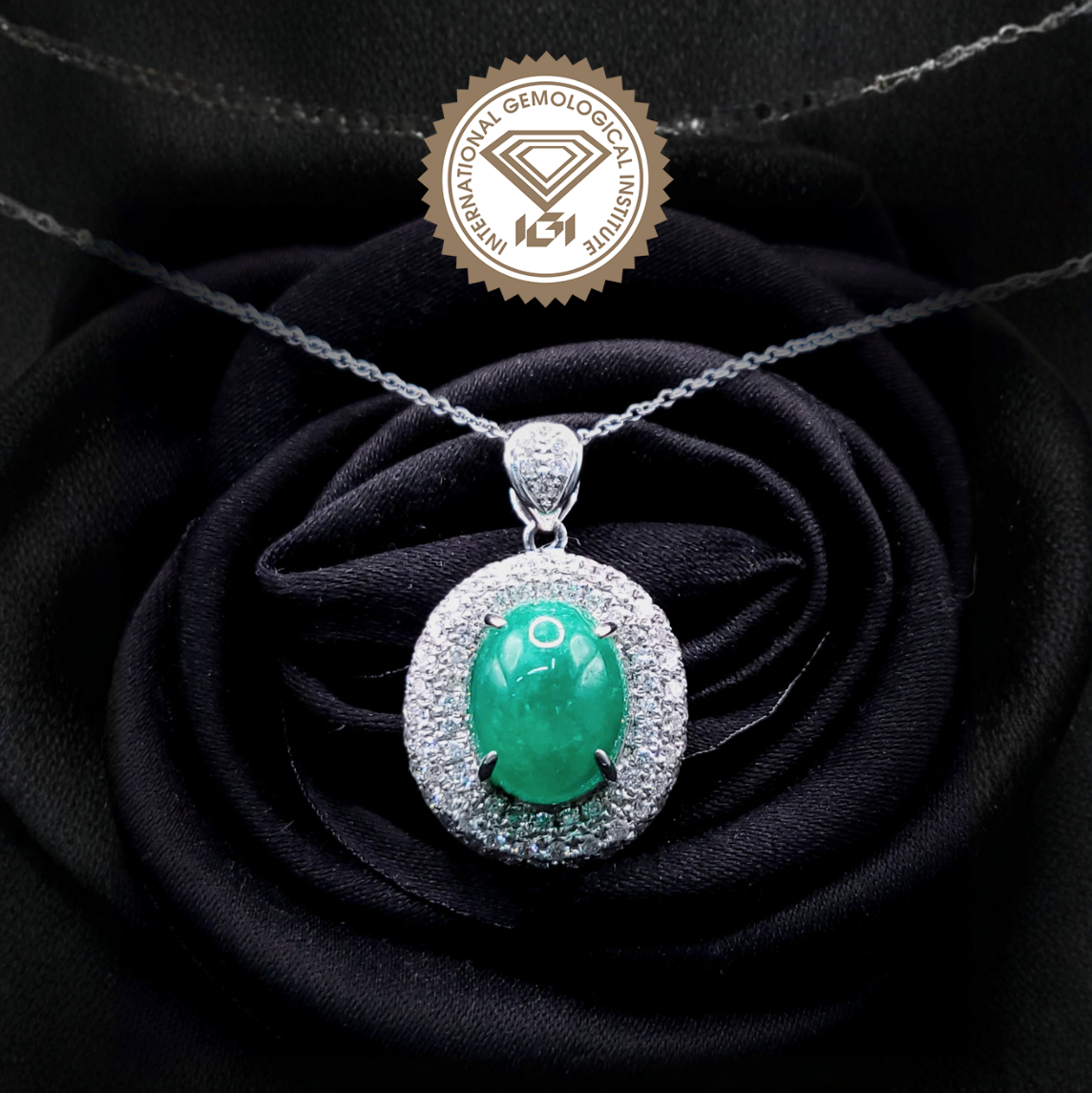 全新18K白金【單粒4卡88份綠寶石】配81份鑽石吊墜