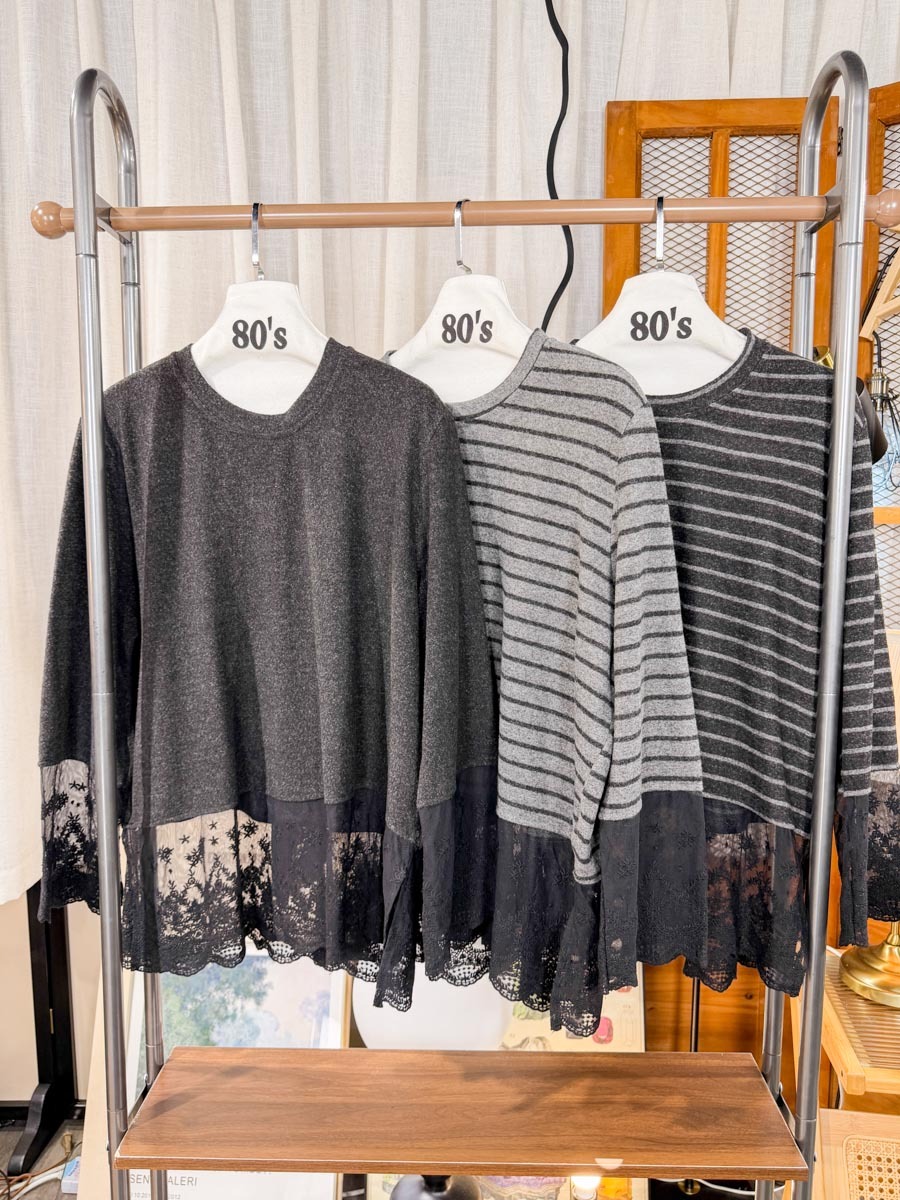 開倉低至半價😱FINALSALE📣【多買多優惠】袖口 下擺 LACE網布．薄絨絨料TOP【不設退換】