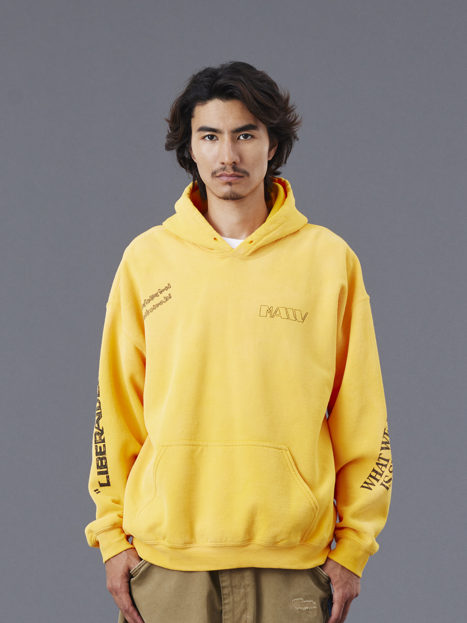 LIBERAIDERS HANDWRITING PRINT HOODIE 773112503 YEL