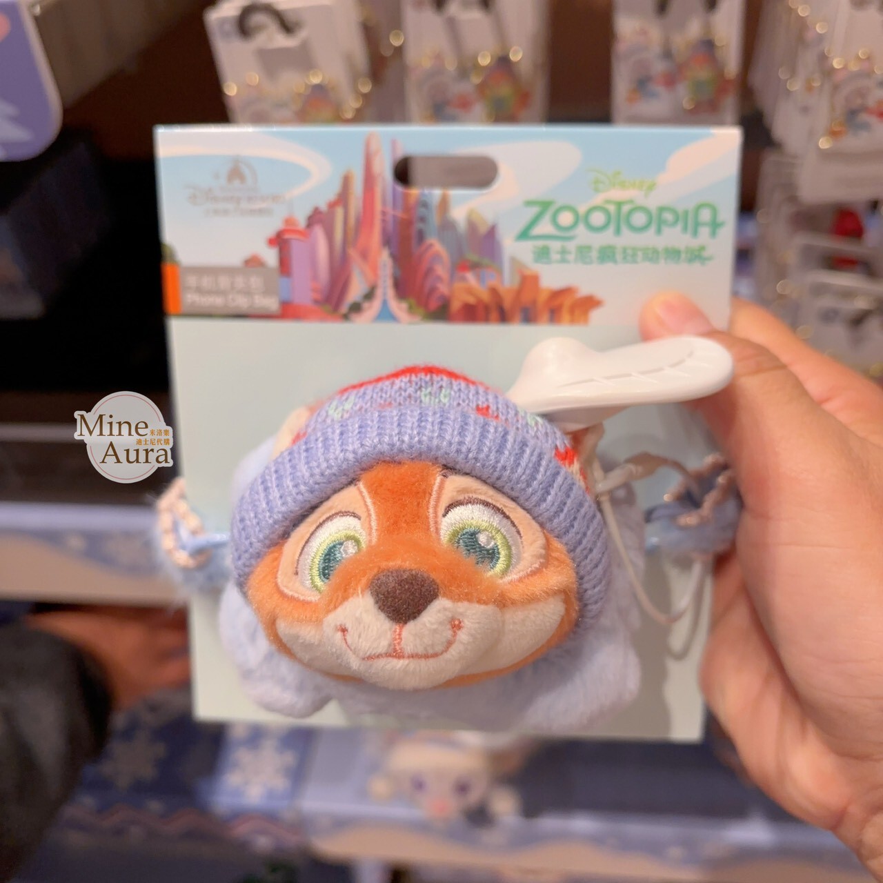 2025 冬日 動物方城市 Zootopia 胡尼克 Nick 狐狸 絨毛大頭造型 手機背夾包 -上海迪士尼樂園