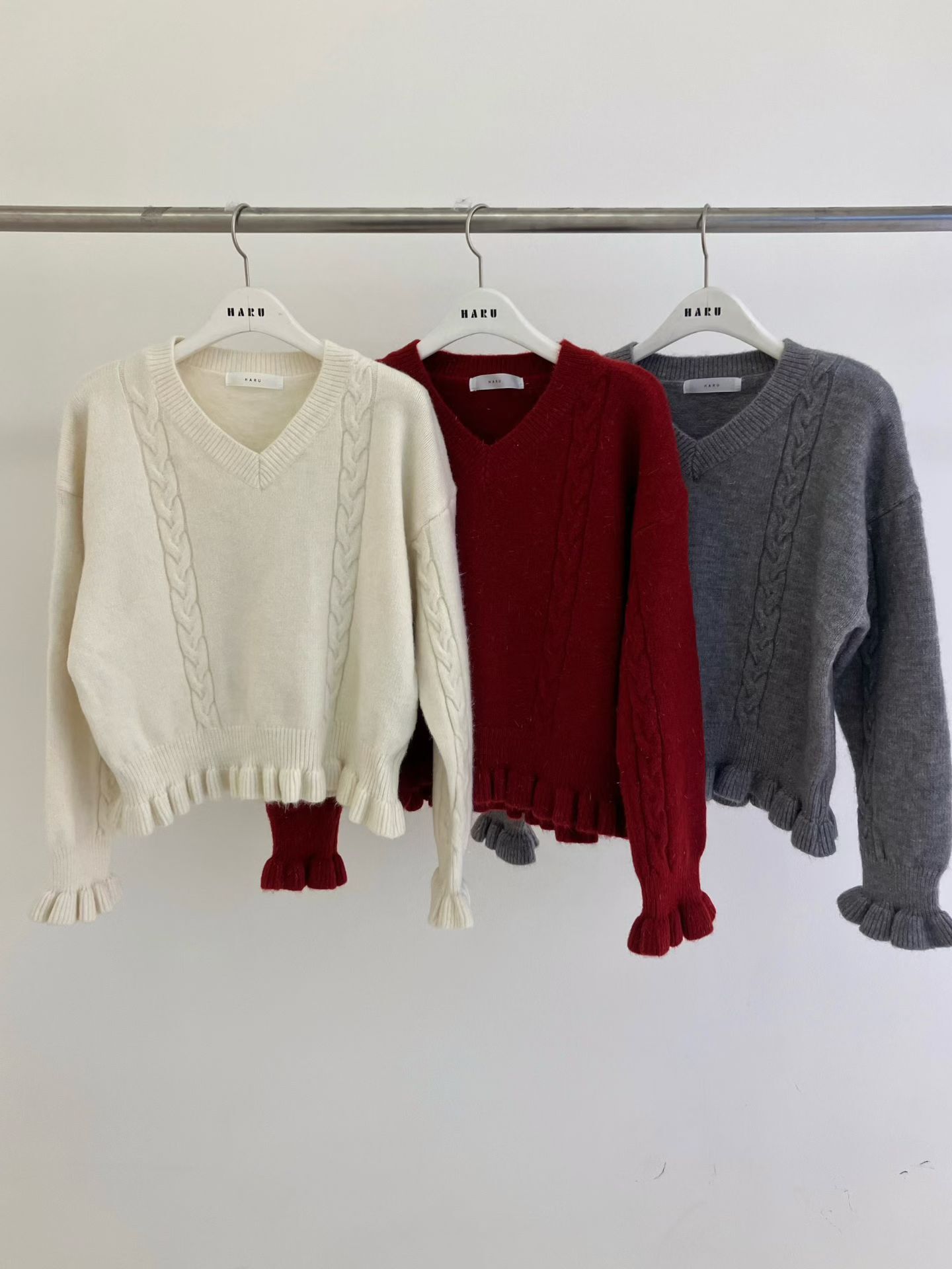 HU5302 荷葉邊麻花針織上衣