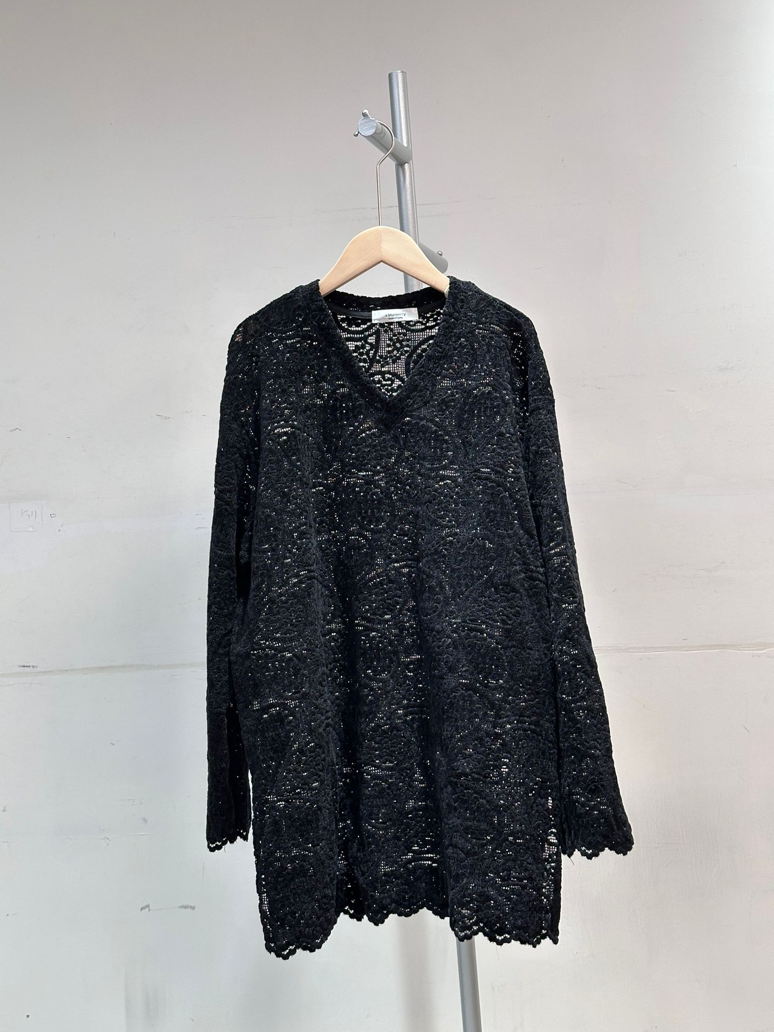 0213000a/韓國小女人V領透花上衣 48/48/31.5