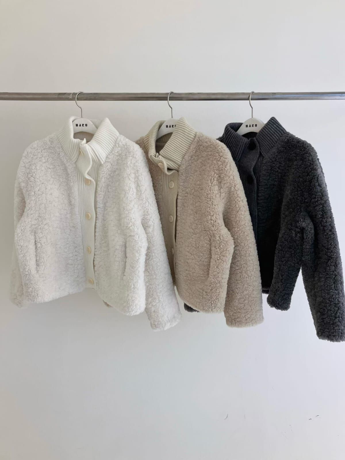 HU5314 熊熊拼接坑紋針織外套