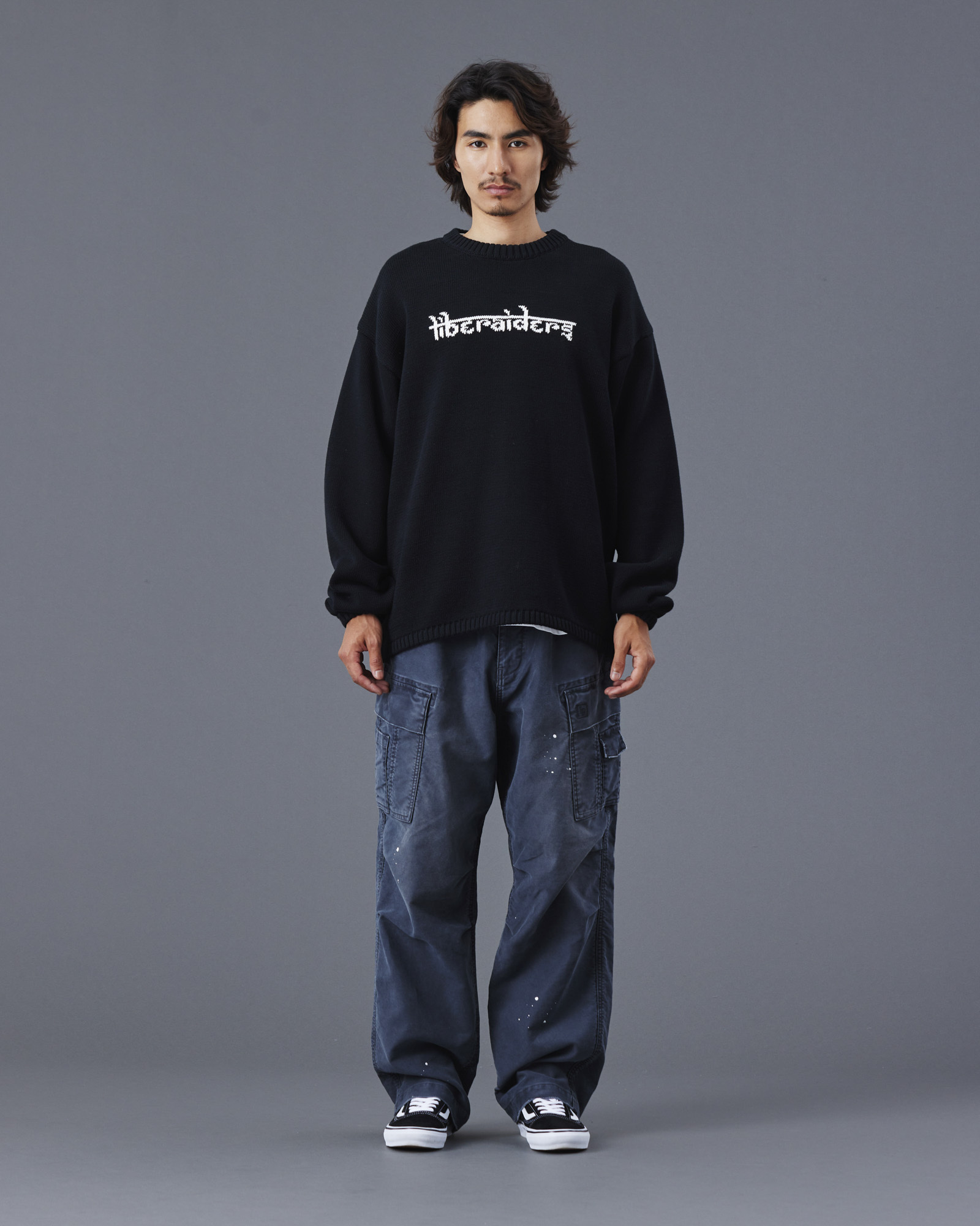 LIBERAIDERS WOVEN LOGO KNIT SWEATER 774012503 BLK