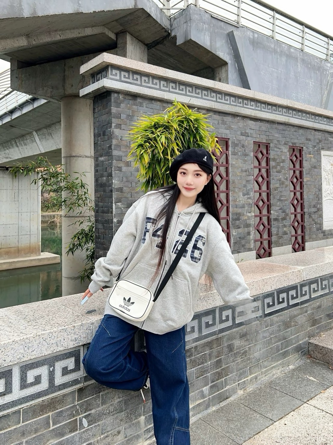 ADIDAS Originals ADICOLOR 斜背包 小廢包  JI9445