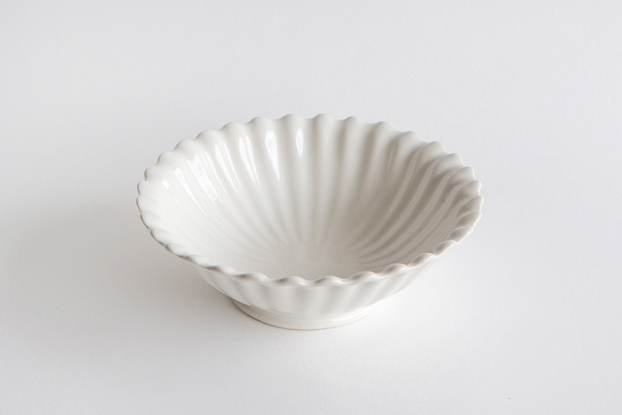 河合竜彦 - 白釉 輪花碗 M