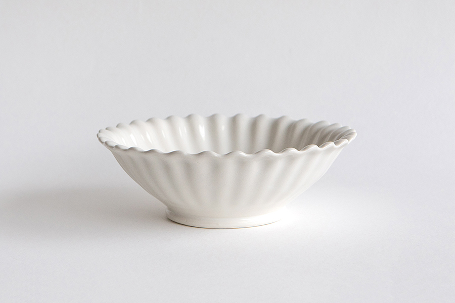 河合竜彦 - 白釉 輪花碗 M