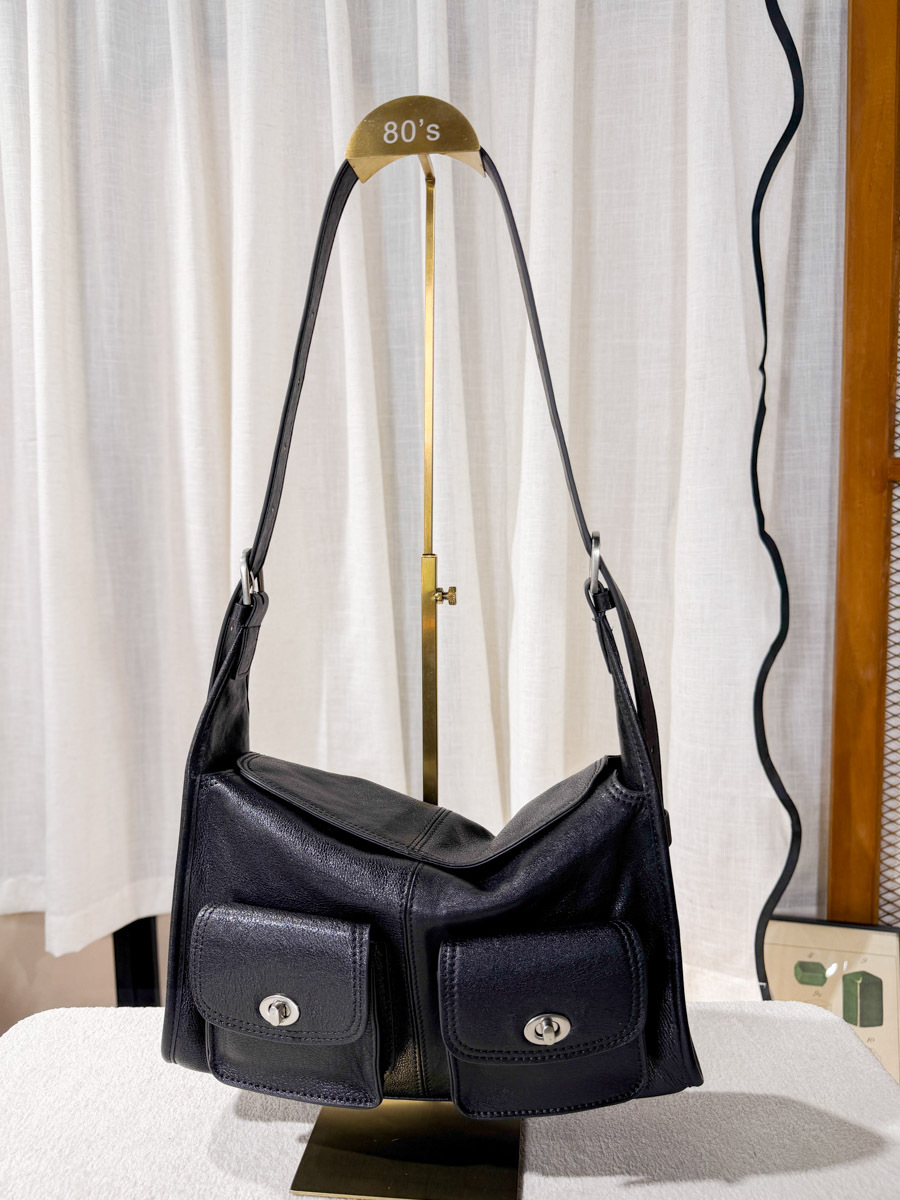 前兩銀扣袋仔．真皮 SHOULDER BAG【不設退換】