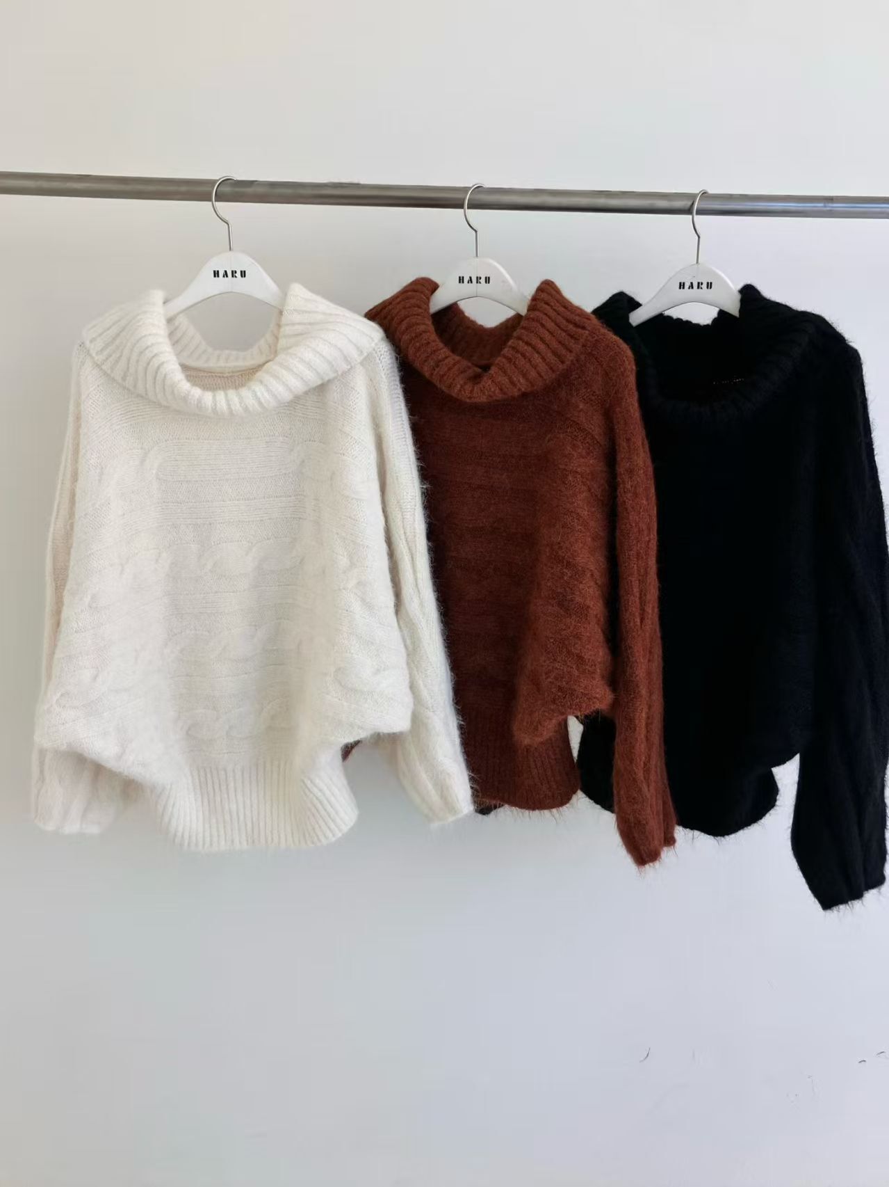 HU5336 橫織麻花寬鬆毛衣