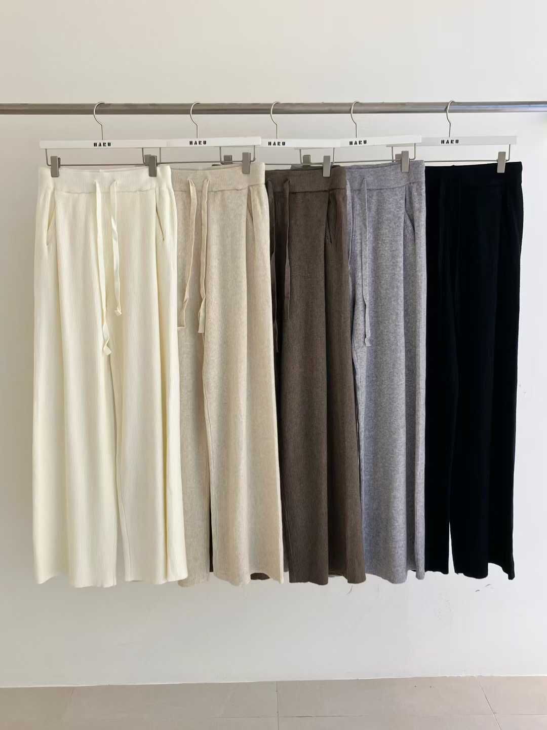 HU5339 針織坑紋直筒褲