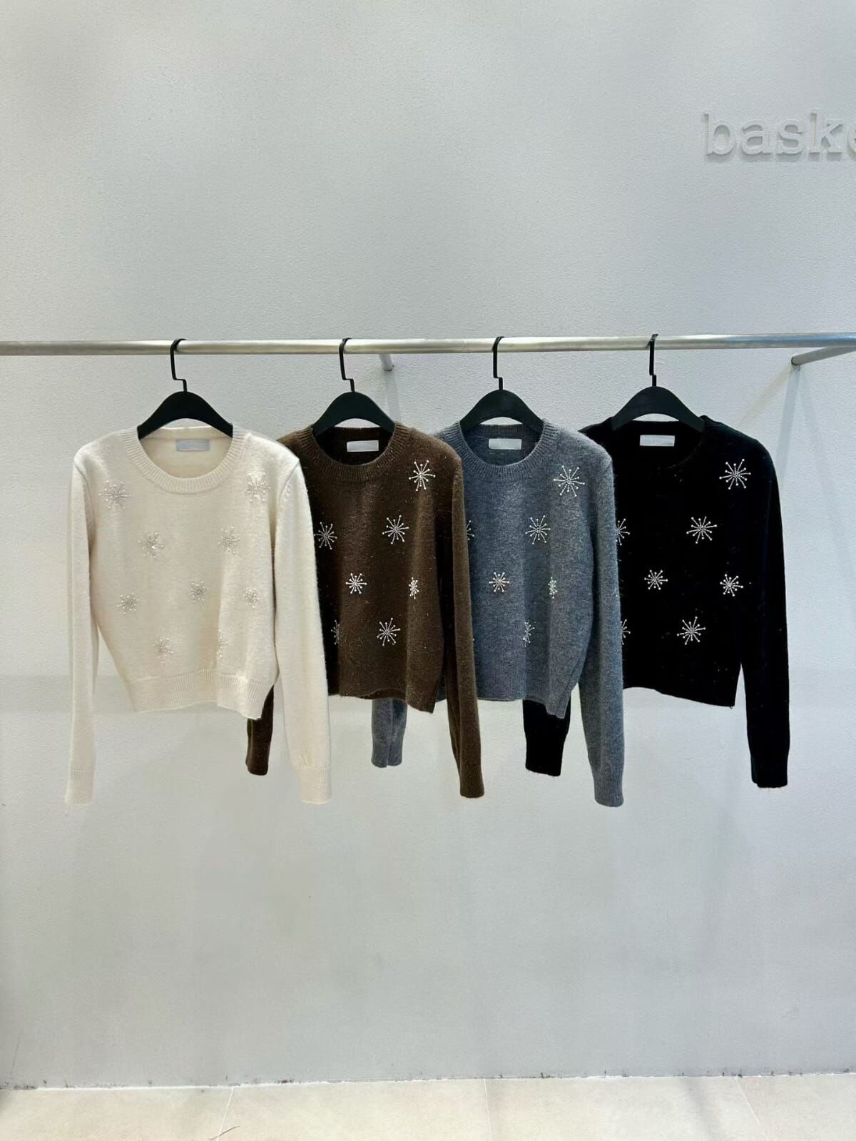 WE5301 珍珠星形針織上衣